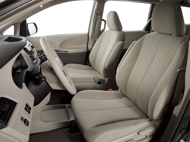 2013 Toyota Sienna LE WGN