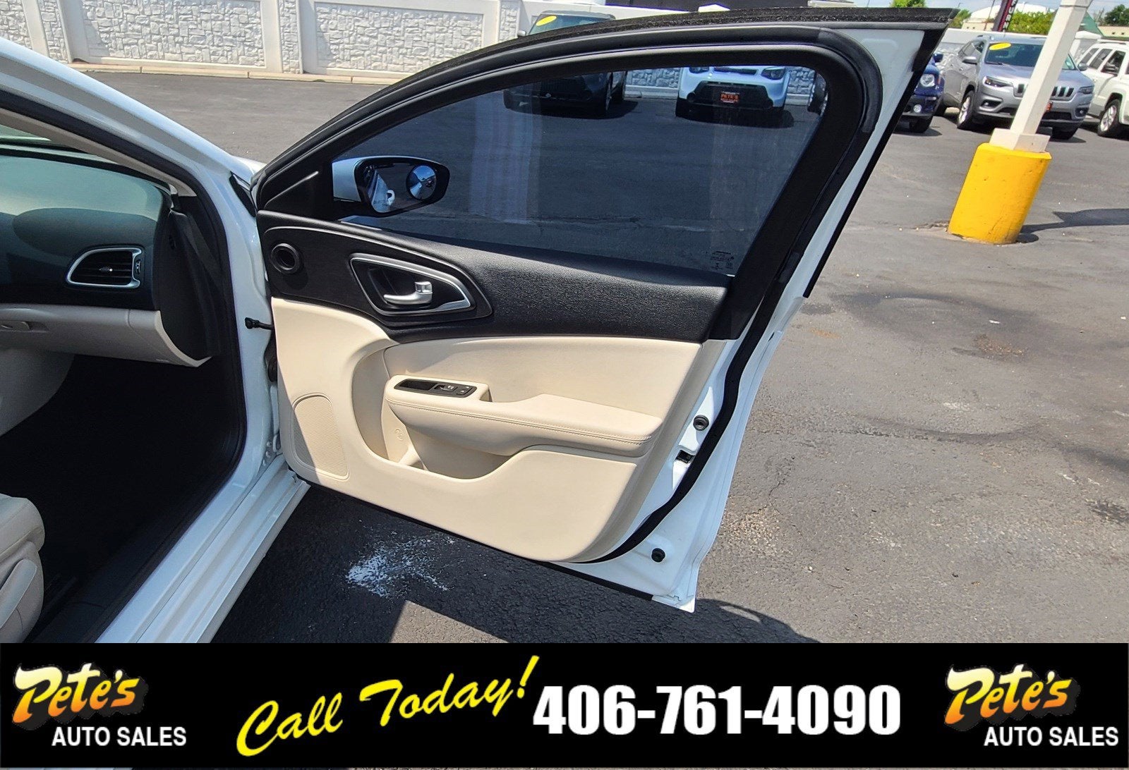 2016 Chrysler 200 Limited