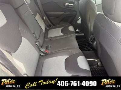 2016 Jeep Cherokee Sport