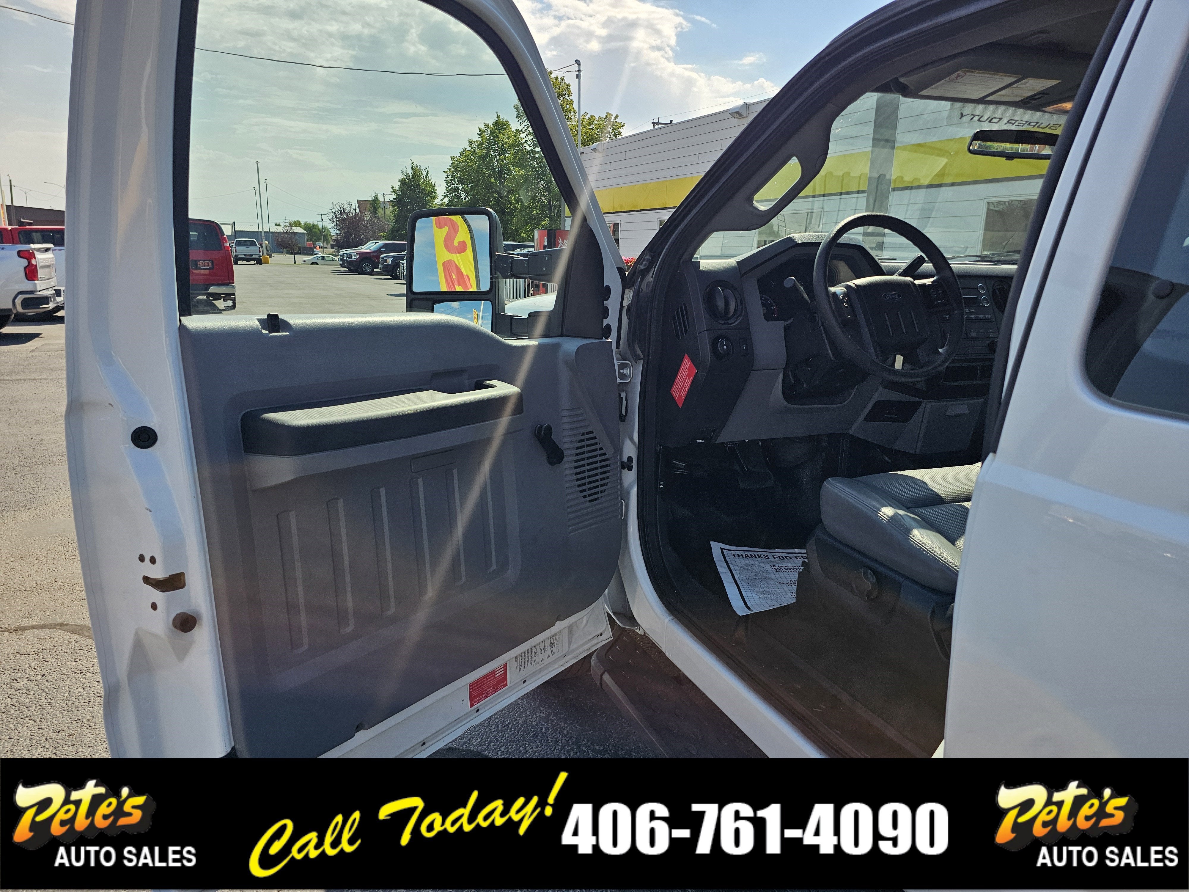 2016 Ford Super Duty F-350 Flat Bed XL