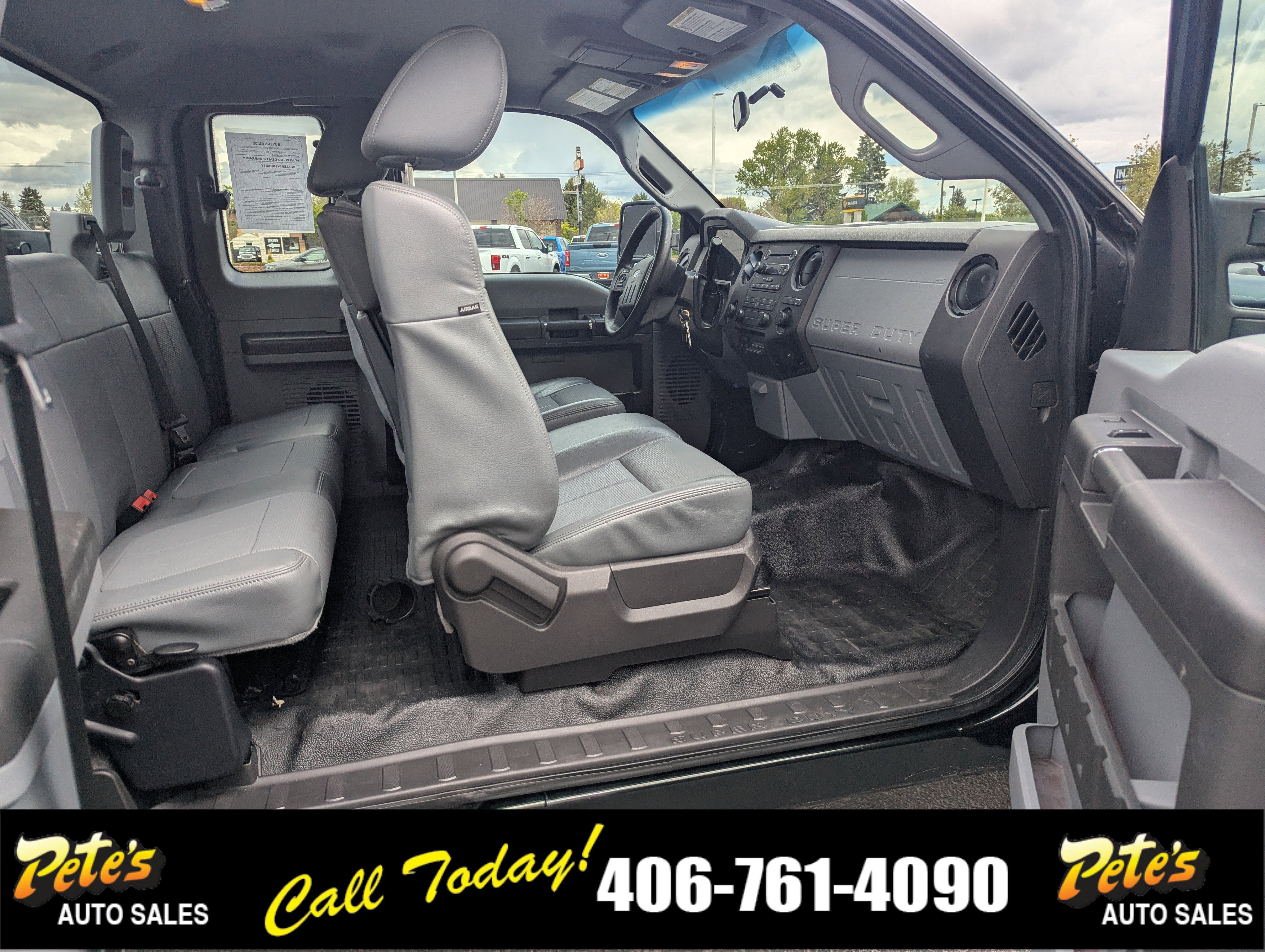 2015 Ford Super Duty F-350 DRW Utility Box