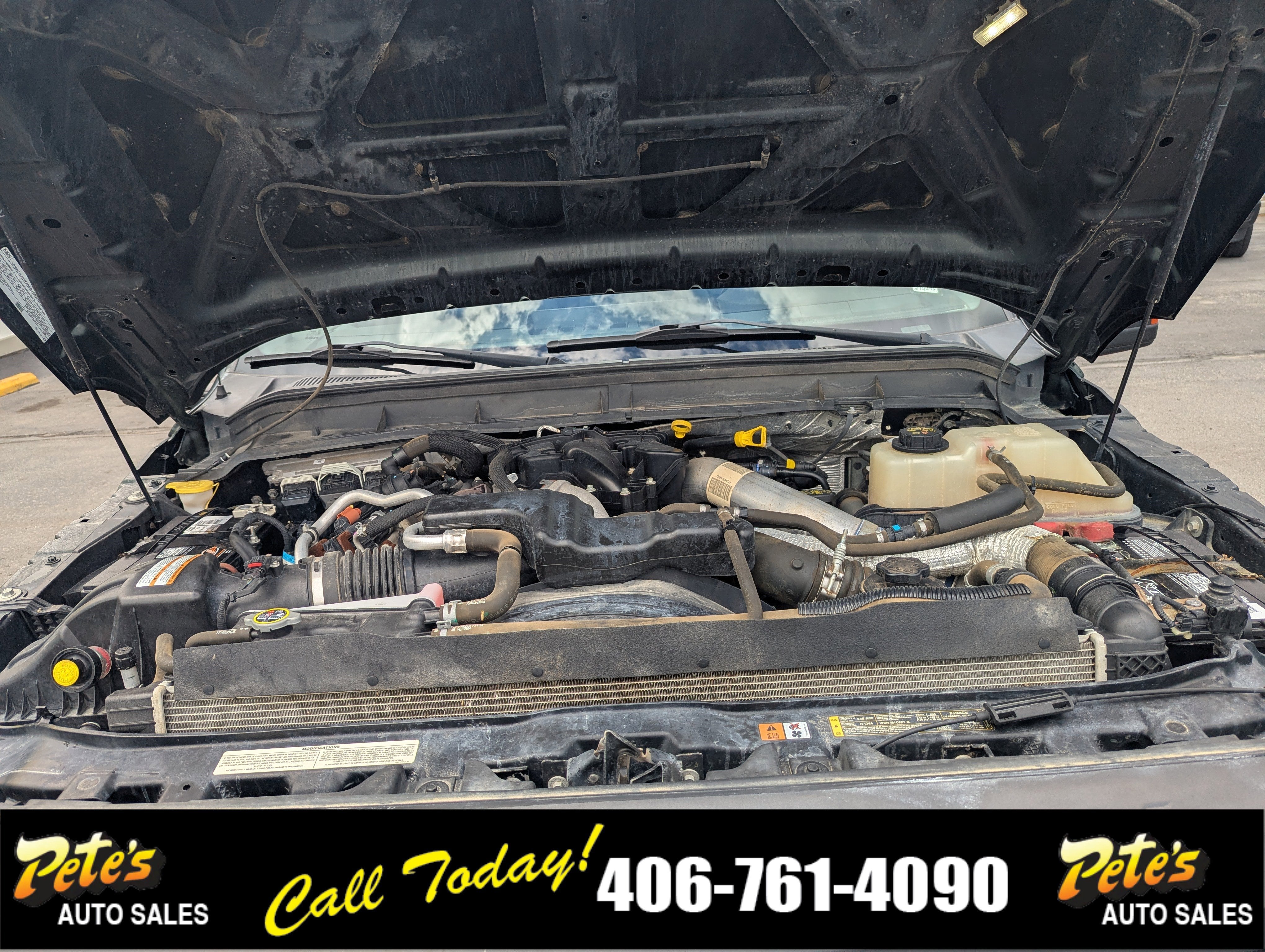 2015 Ford Super Duty F-350 DRW Utility Box