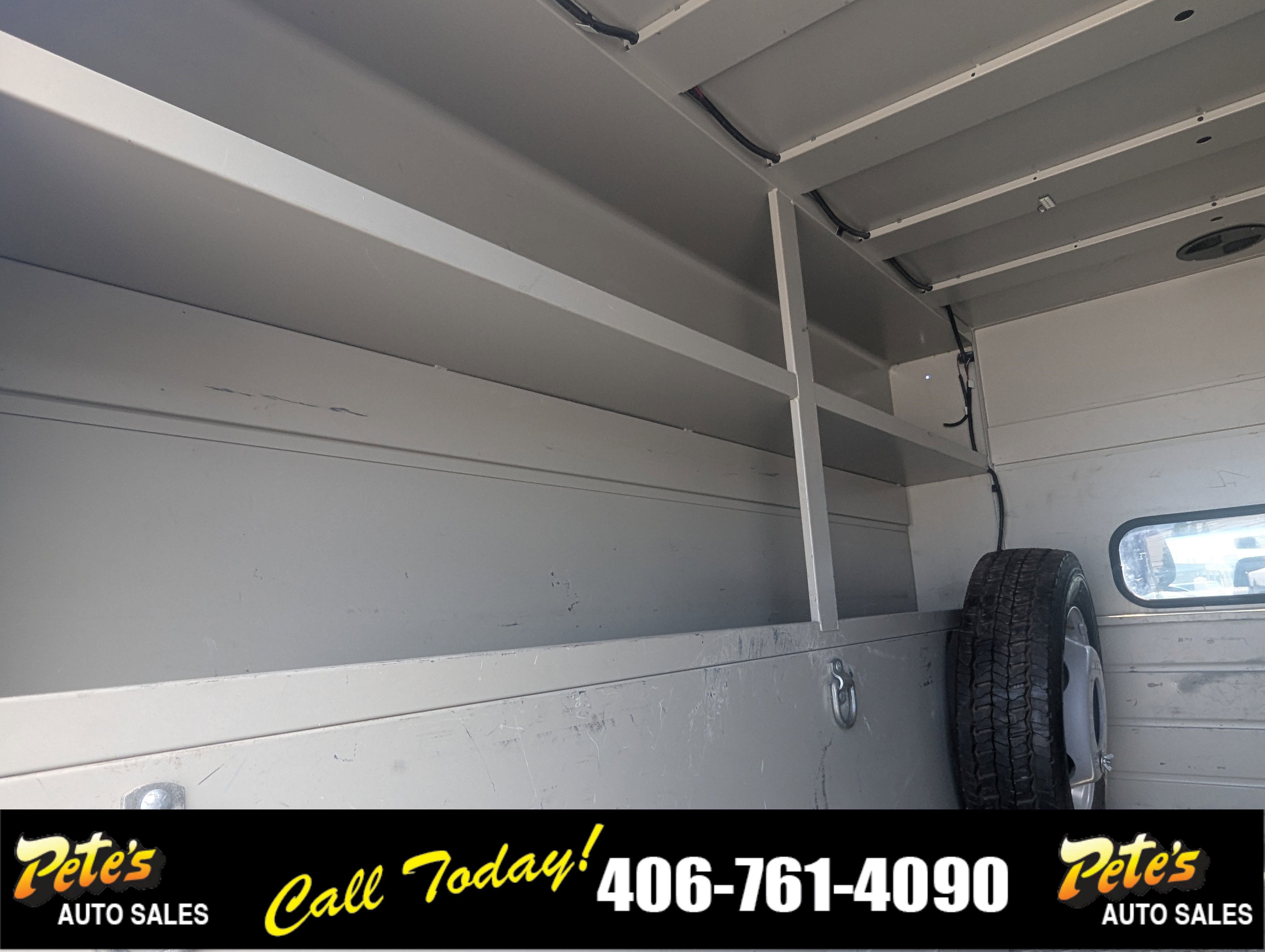 2012 Ford Super Duty F-450 DRW XL Utility Box