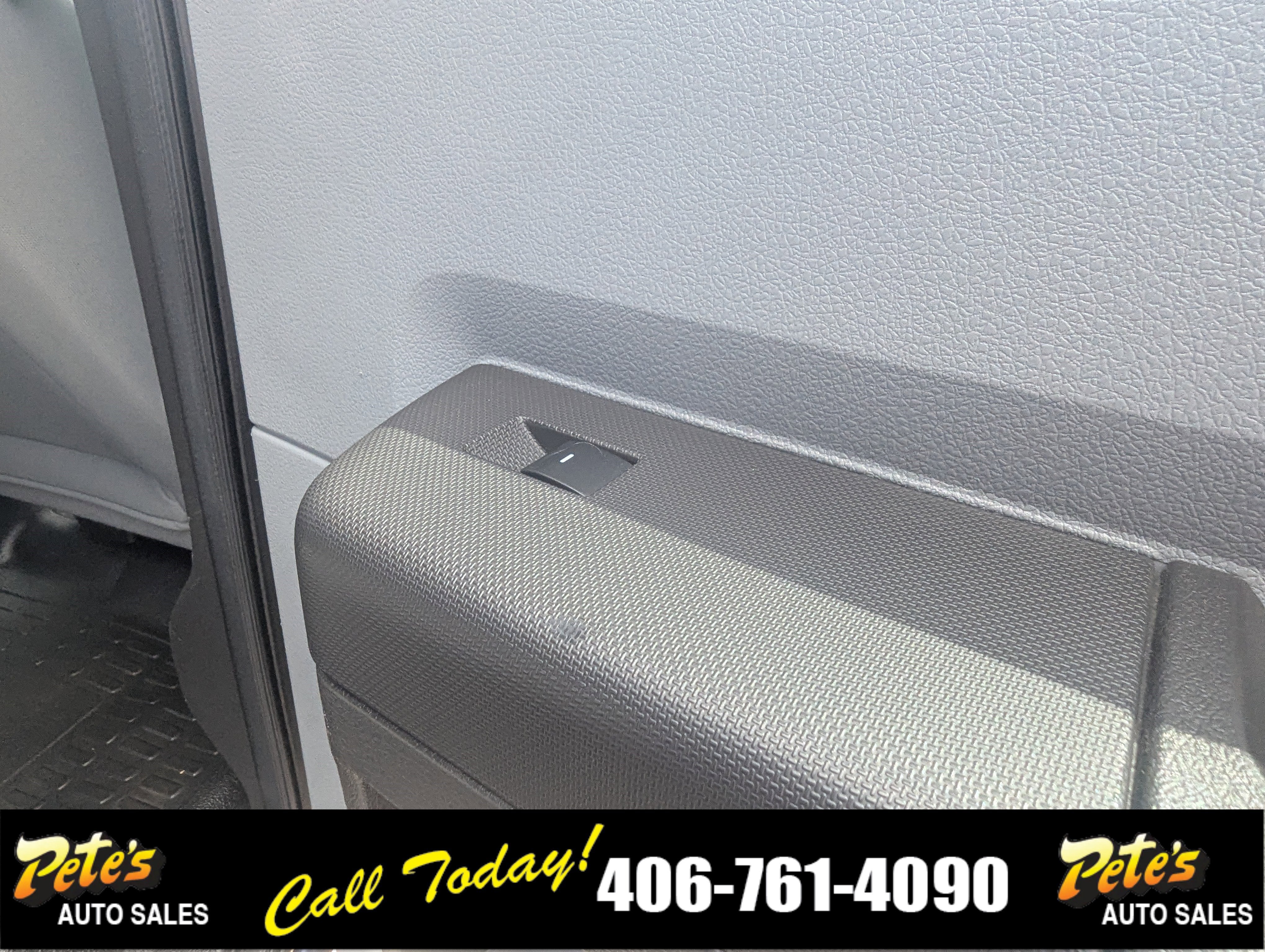 2012 Ford Super Duty F-450 DRW XL Utility Box