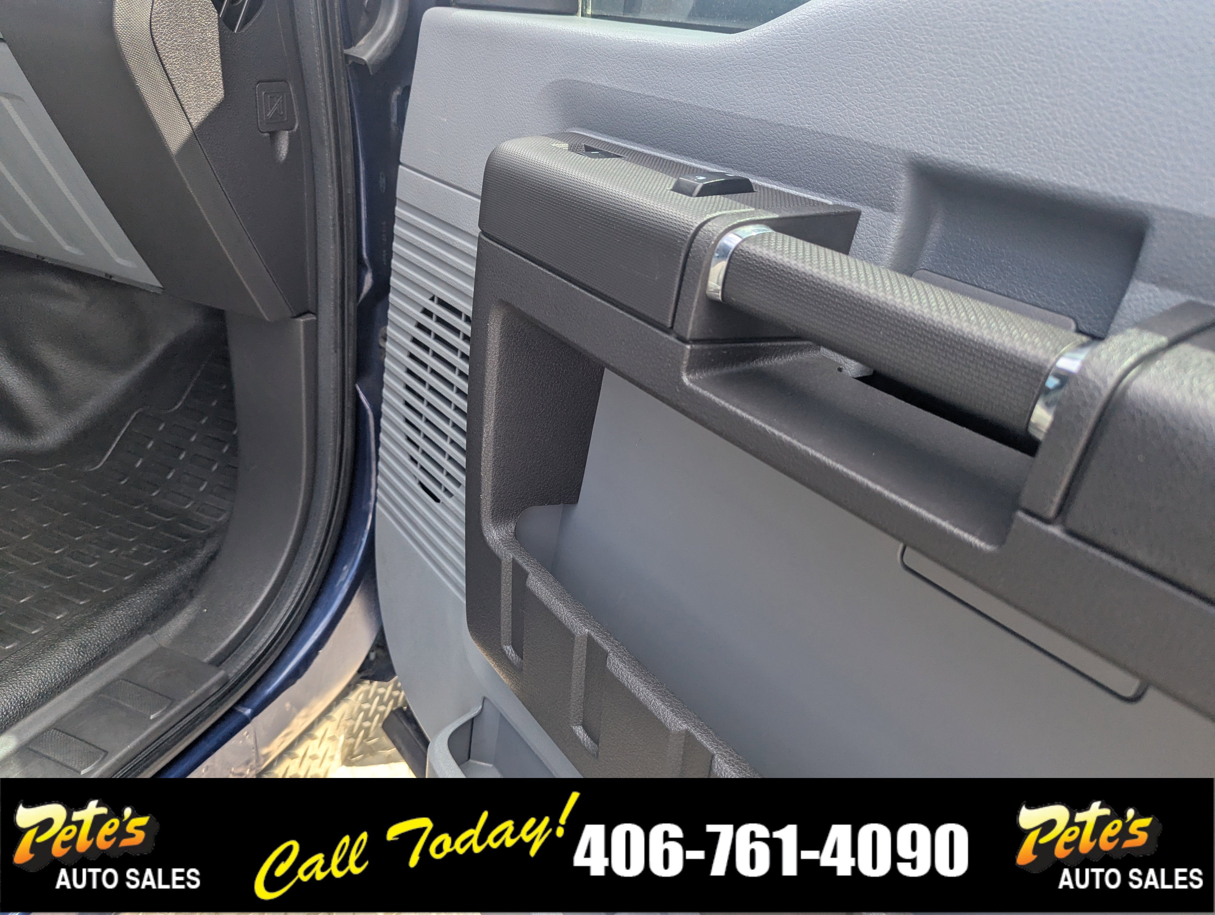 2012 Ford Super Duty F-450 DRW XL Utility Box