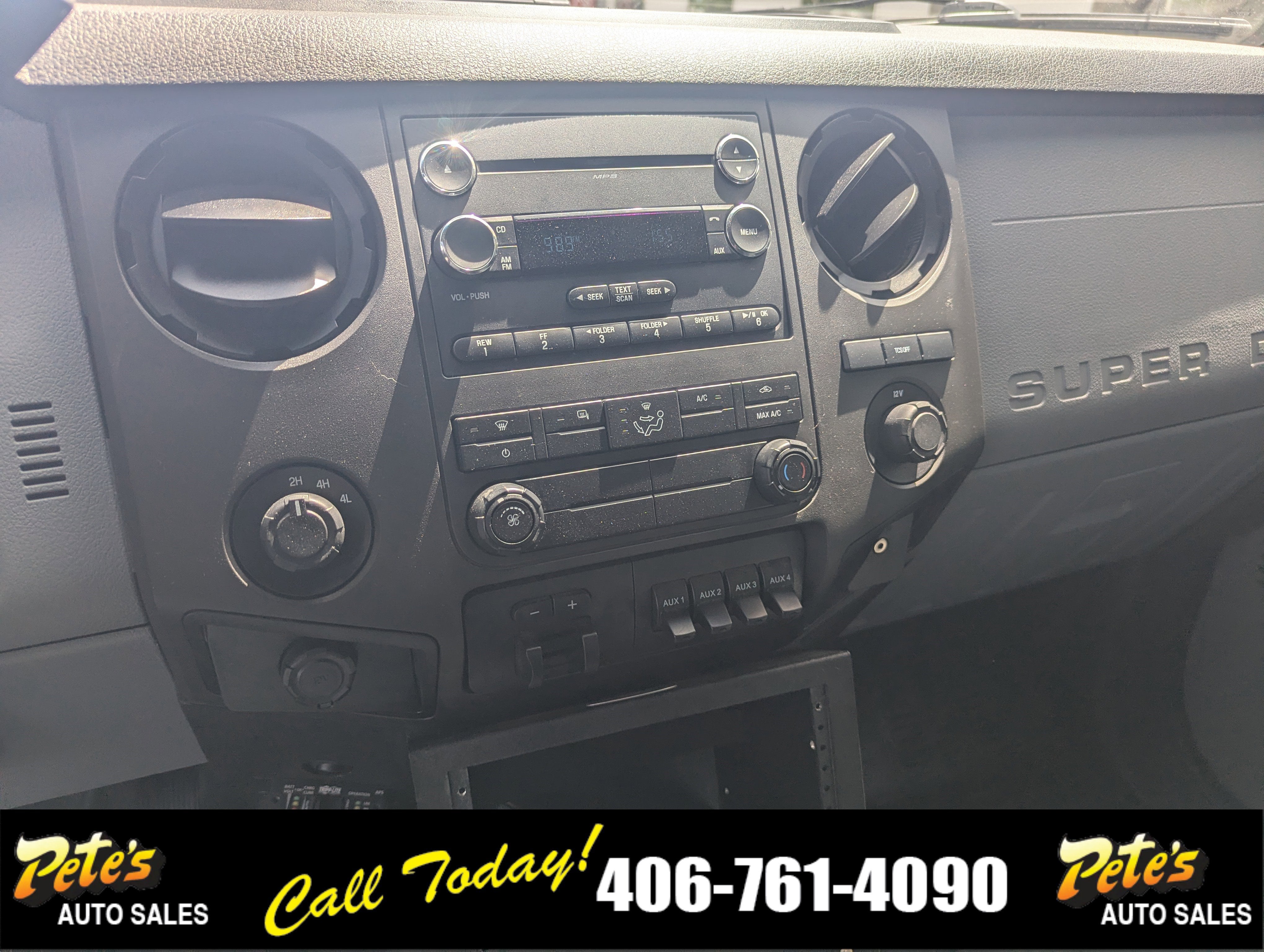 2012 Ford Super Duty F-450 DRW XL Utility Box