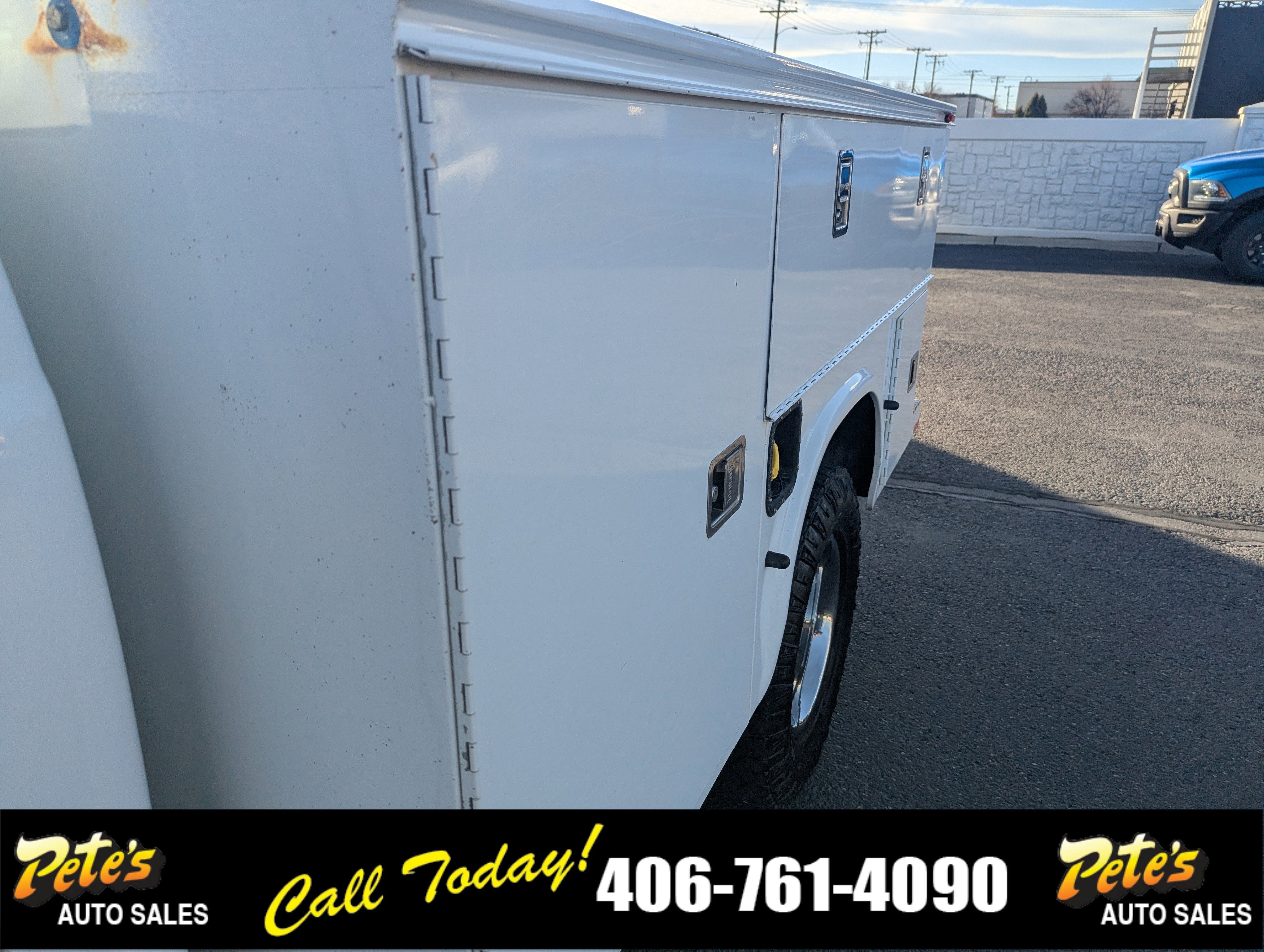 2012 Ford Super Duty F-350 DRW XL Utility Box