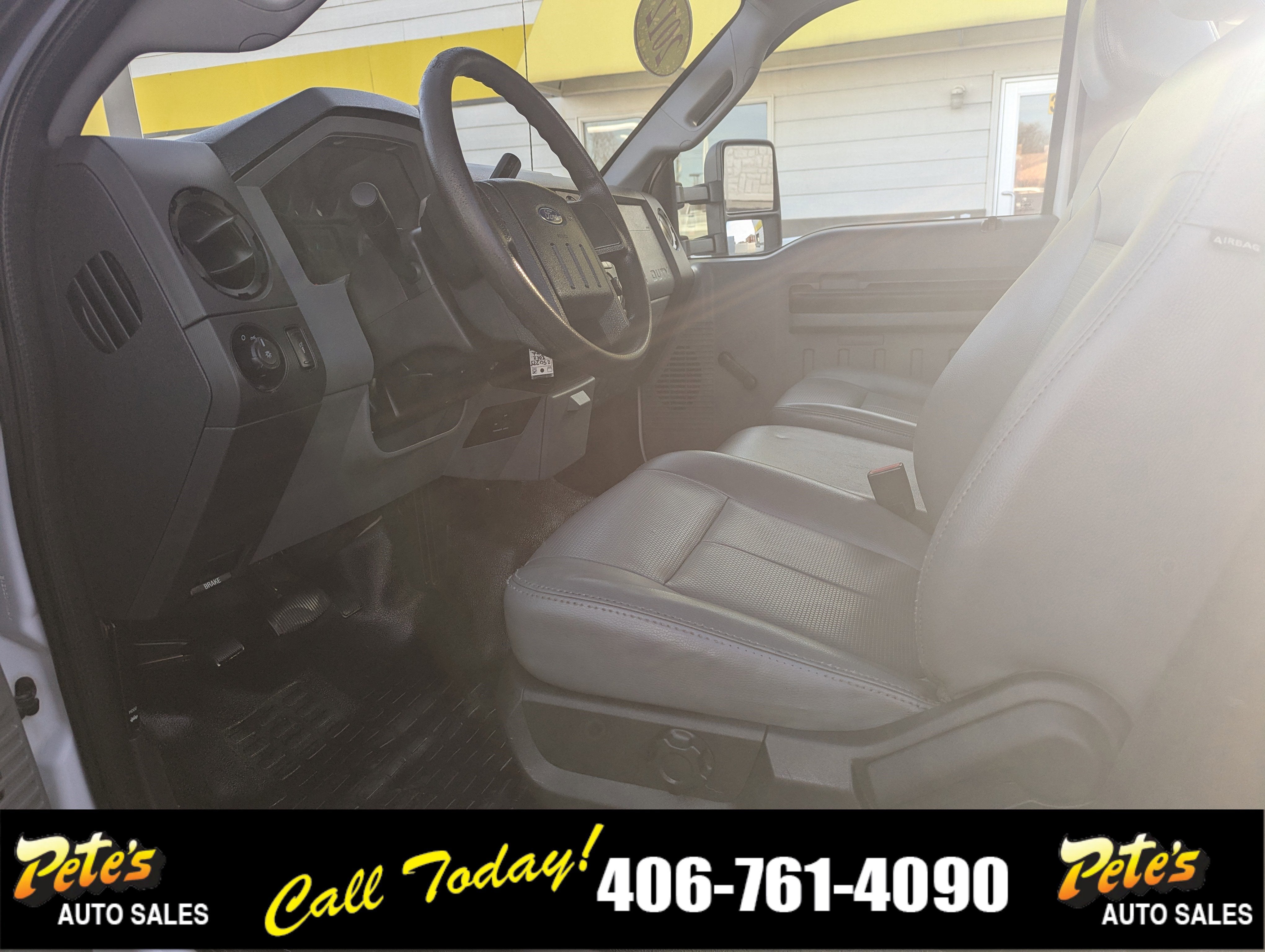 2012 Ford Super Duty F-350 DRW XL Utility Box