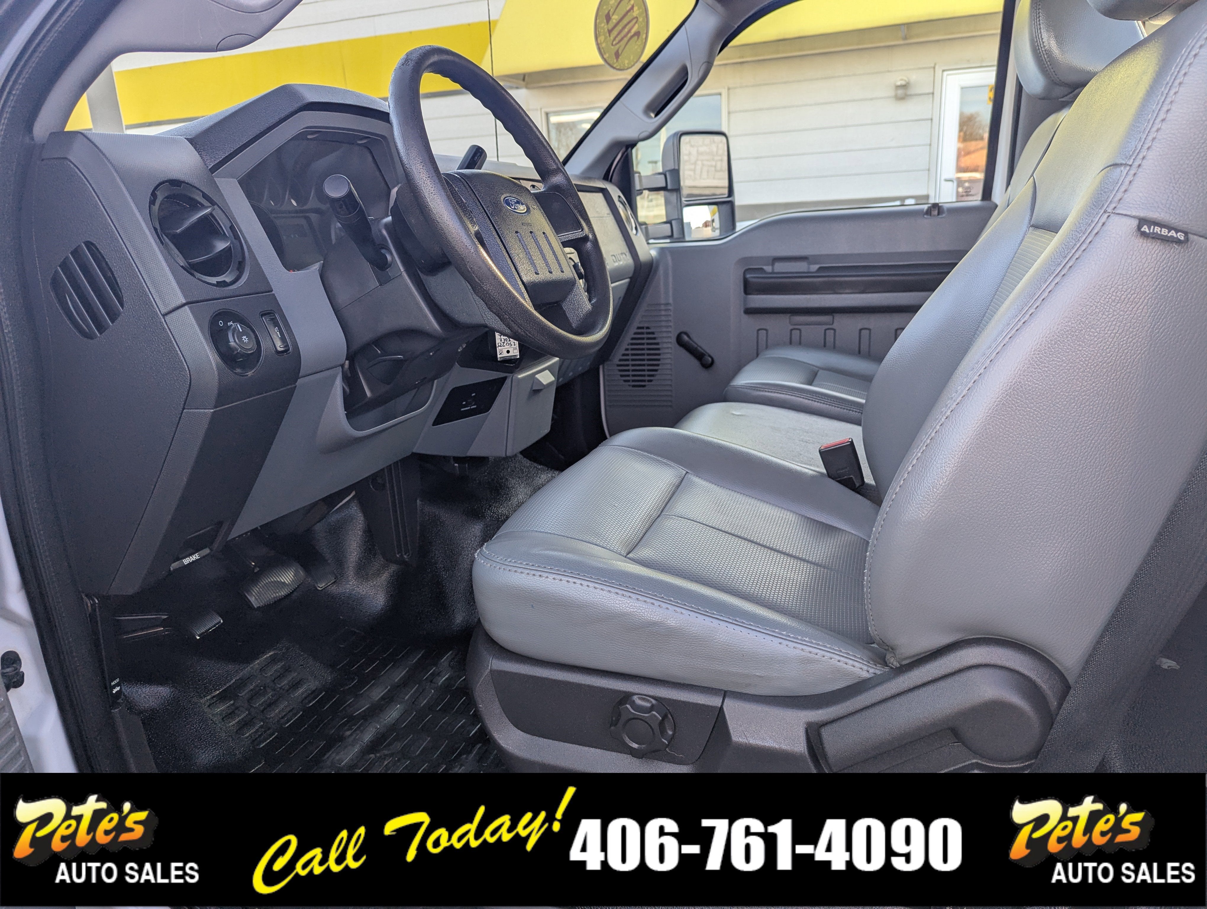 2012 Ford Super Duty F-350 DRW XL Utility Box