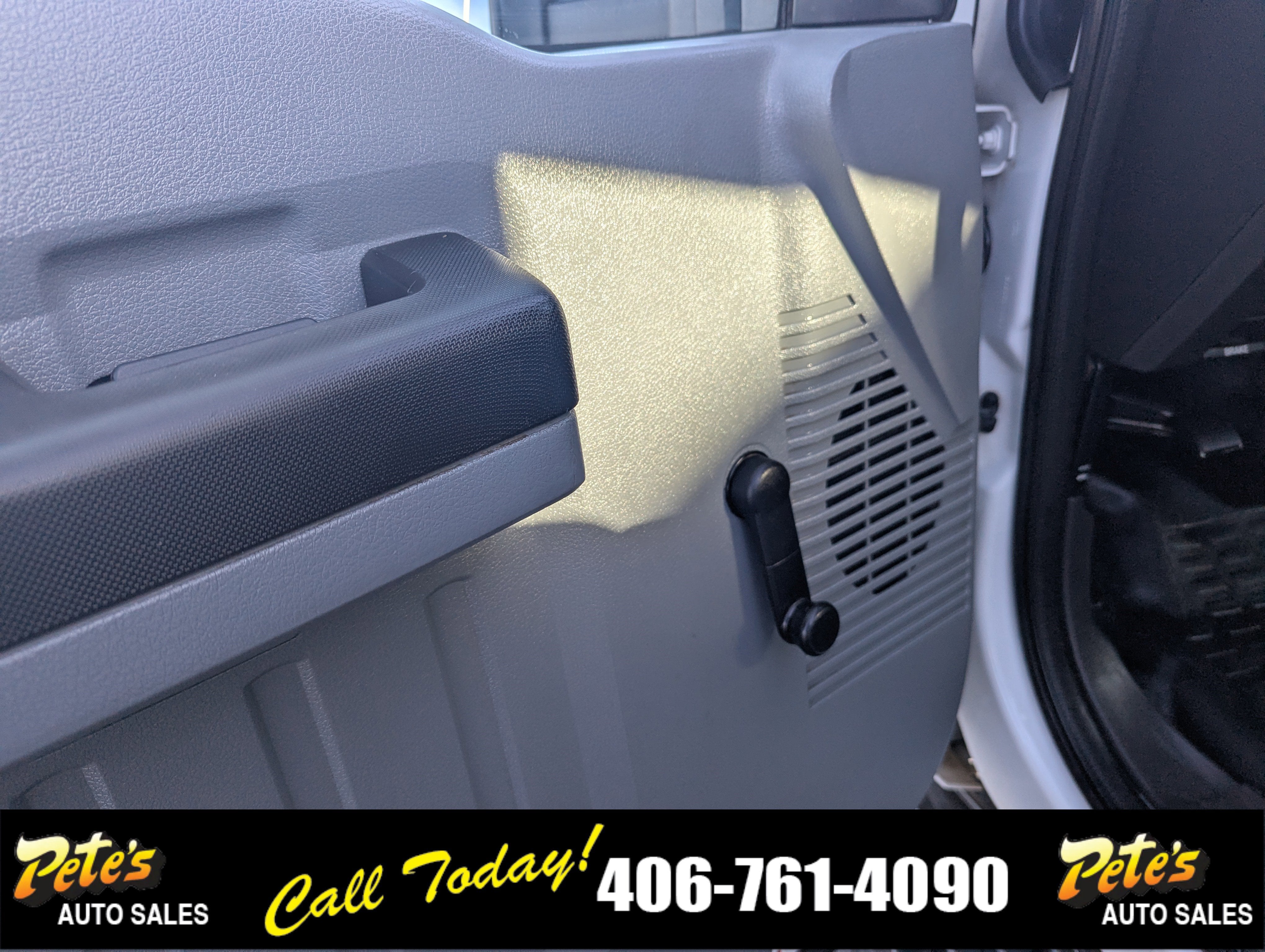 2012 Ford Super Duty F-350 DRW XL Utility Box