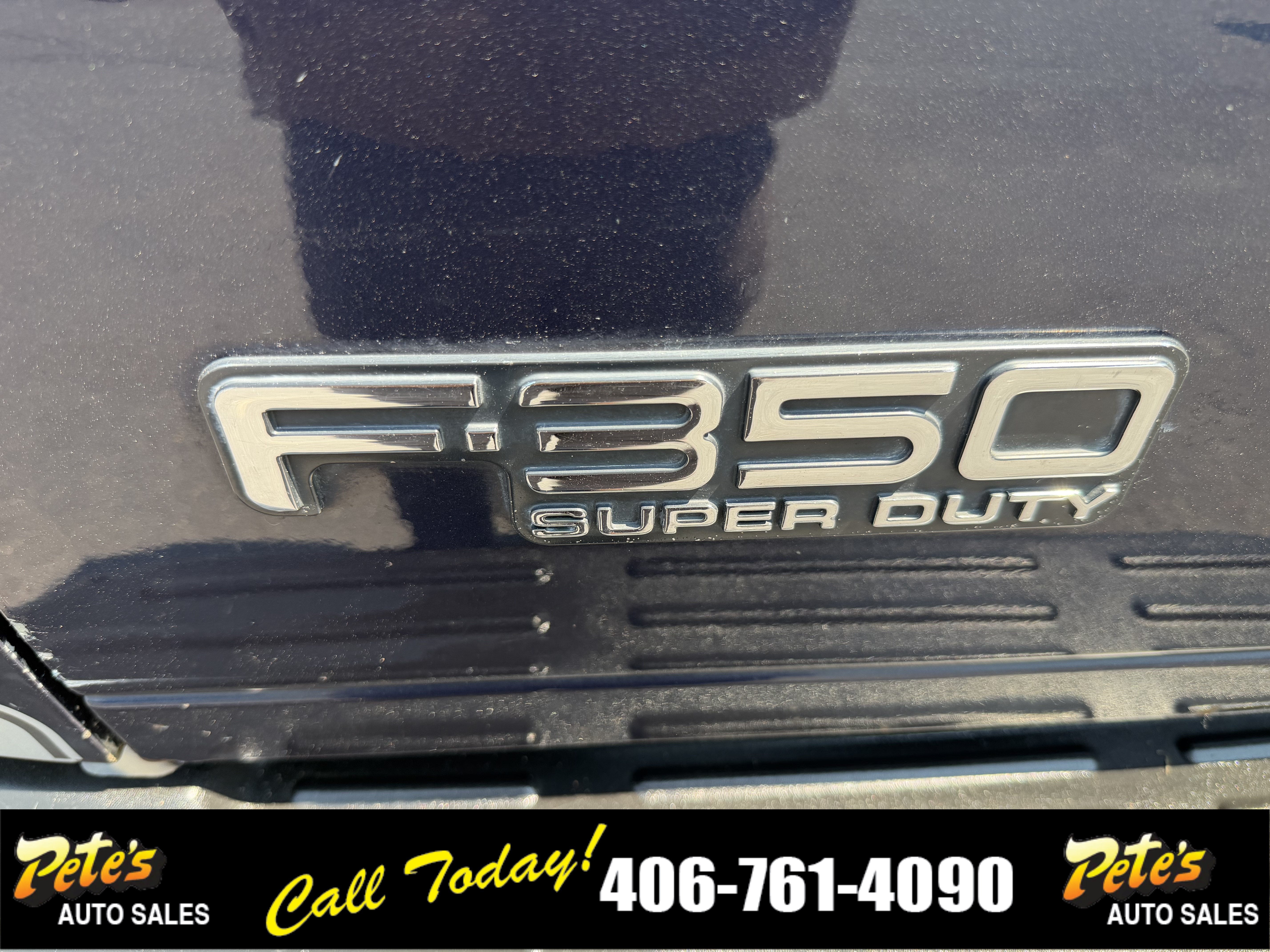 2002 Ford Super Duty F-350 Lariat