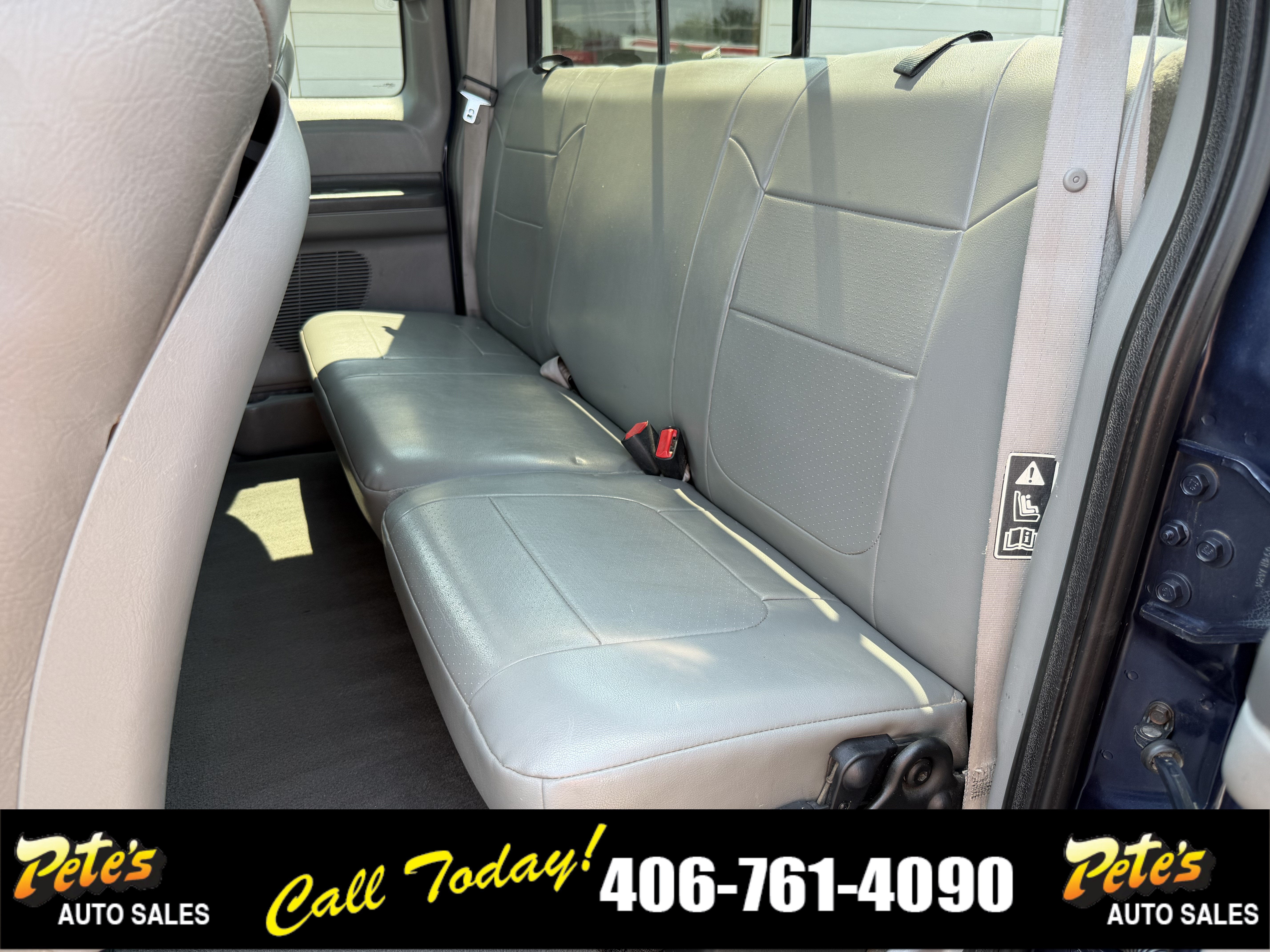 2002 Ford Super Duty F-350 Lariat