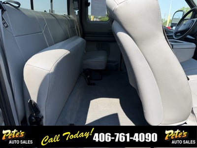 2002 Ford Super Duty F-350 Lariat