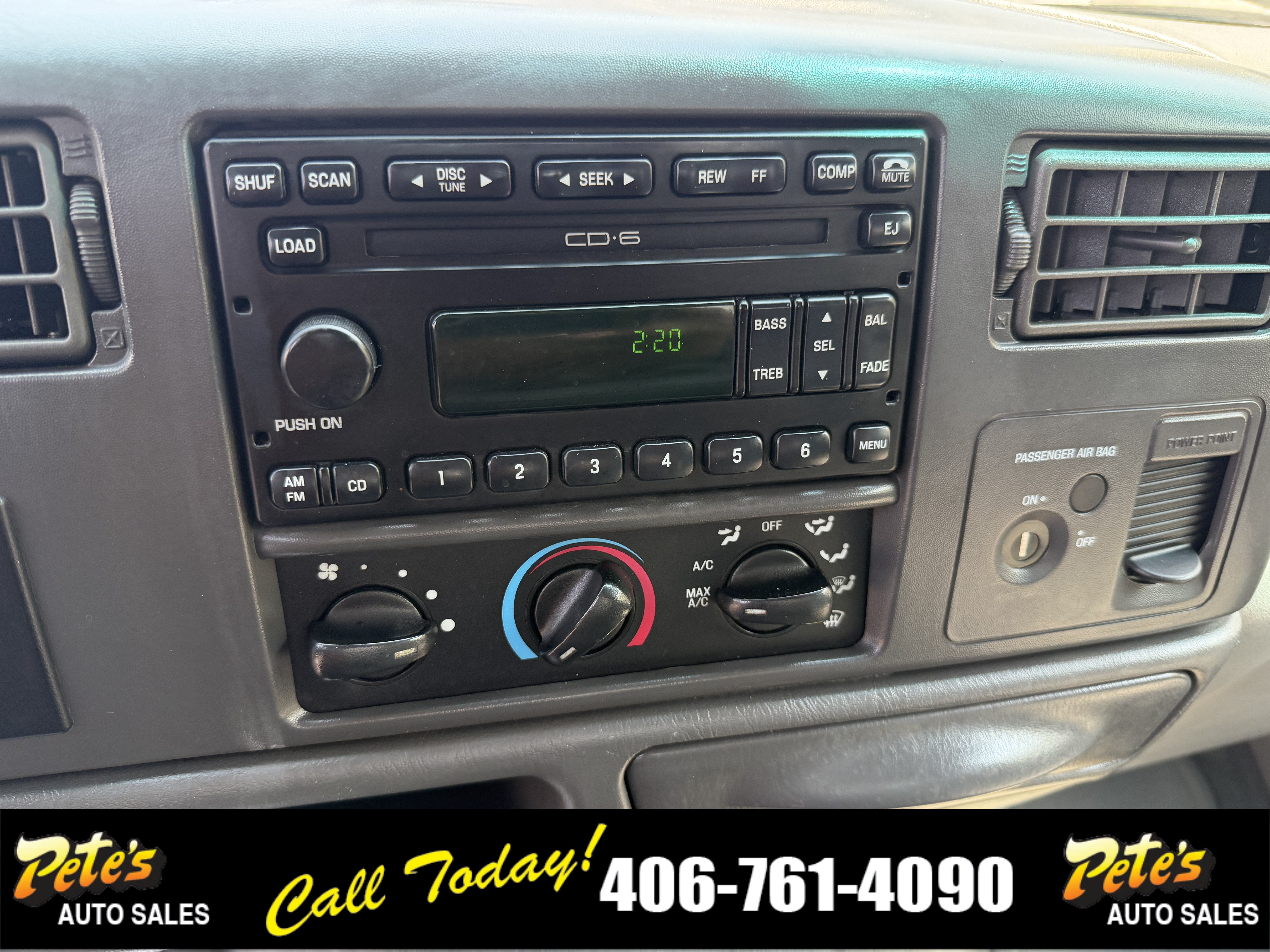 2002 Ford Super Duty F-350 Lariat