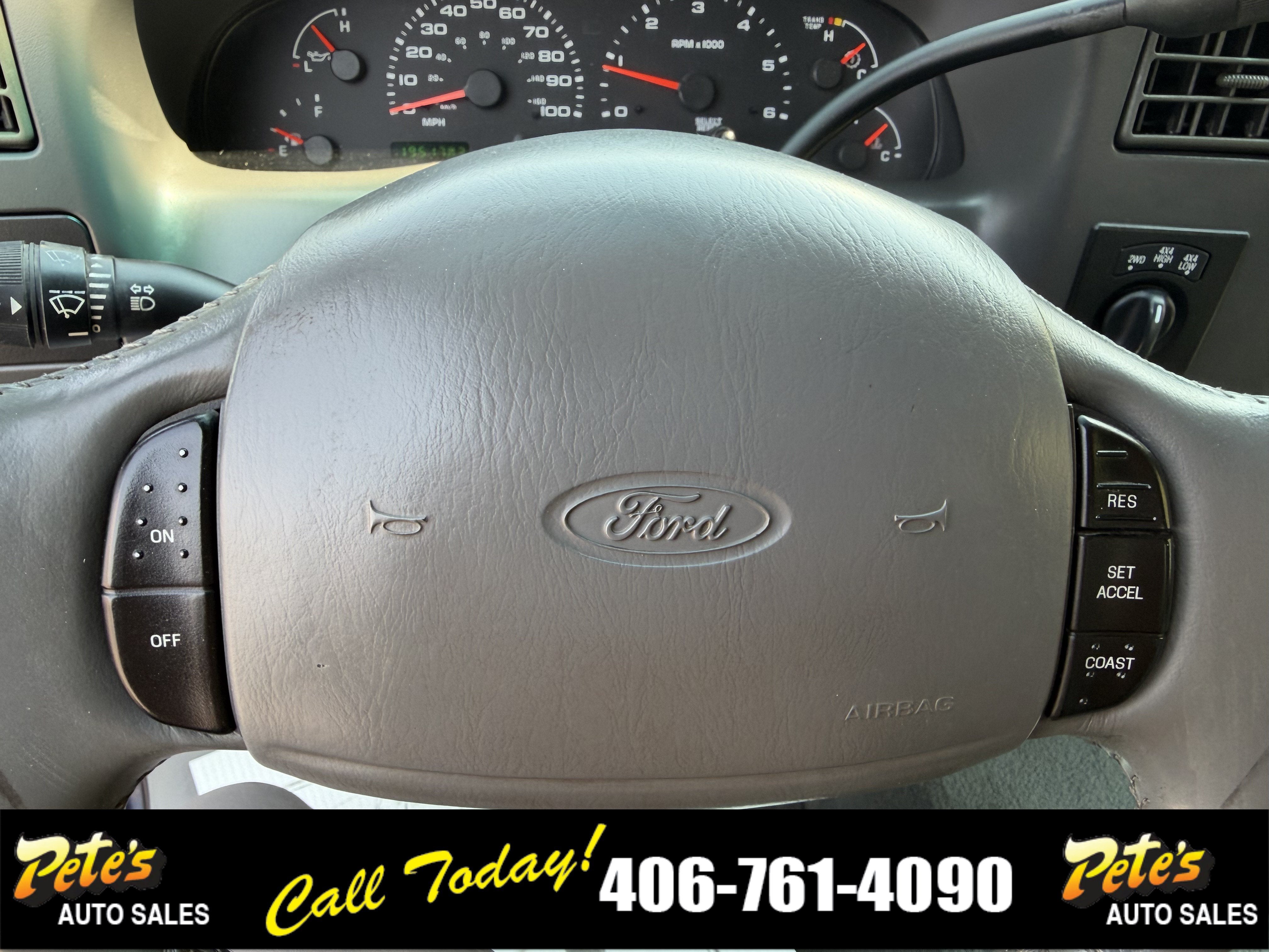 2002 Ford Super Duty F-350 Lariat