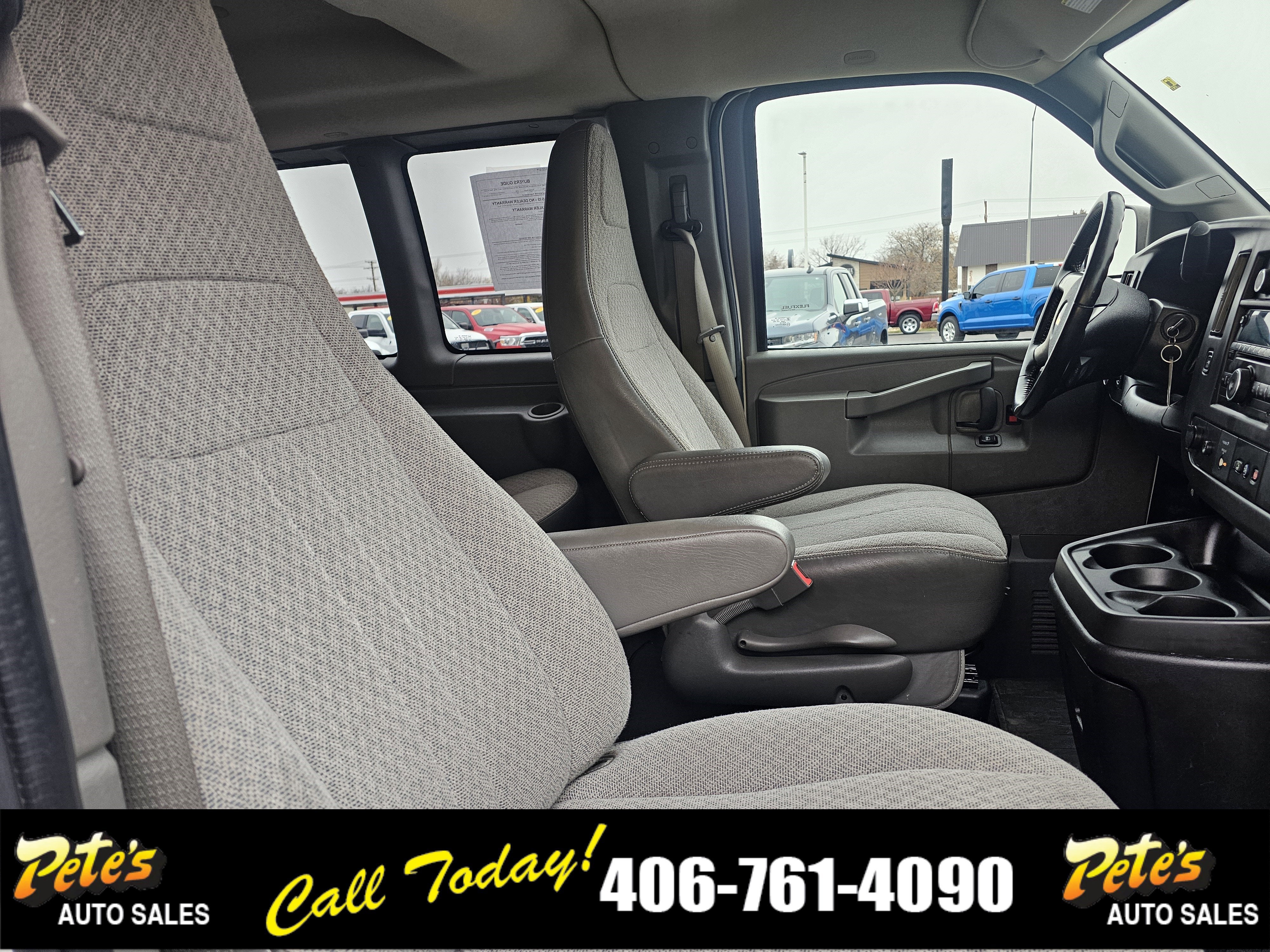 2016 Chevrolet Express Passenger LS