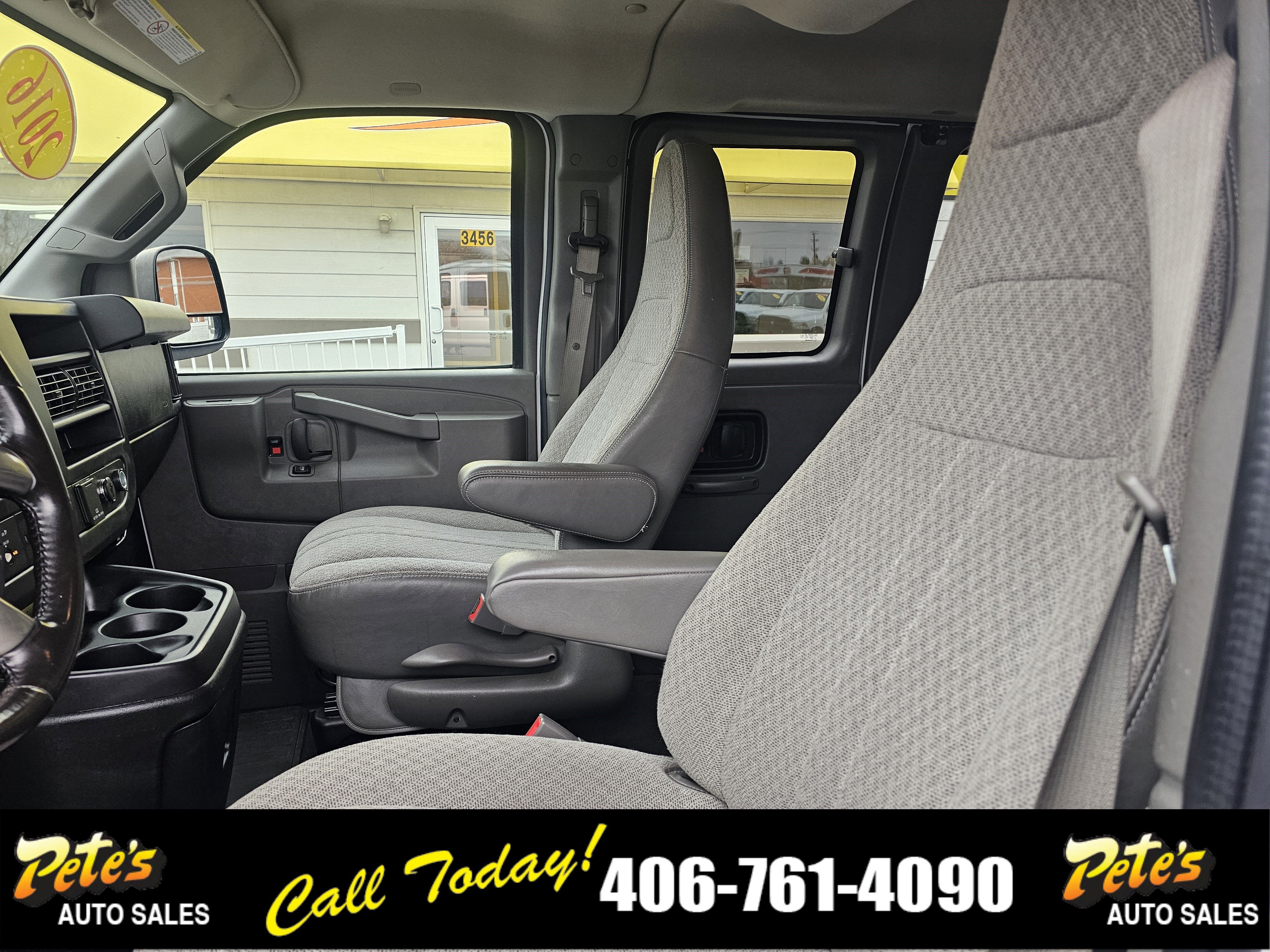 2016 Chevrolet Express Passenger LS