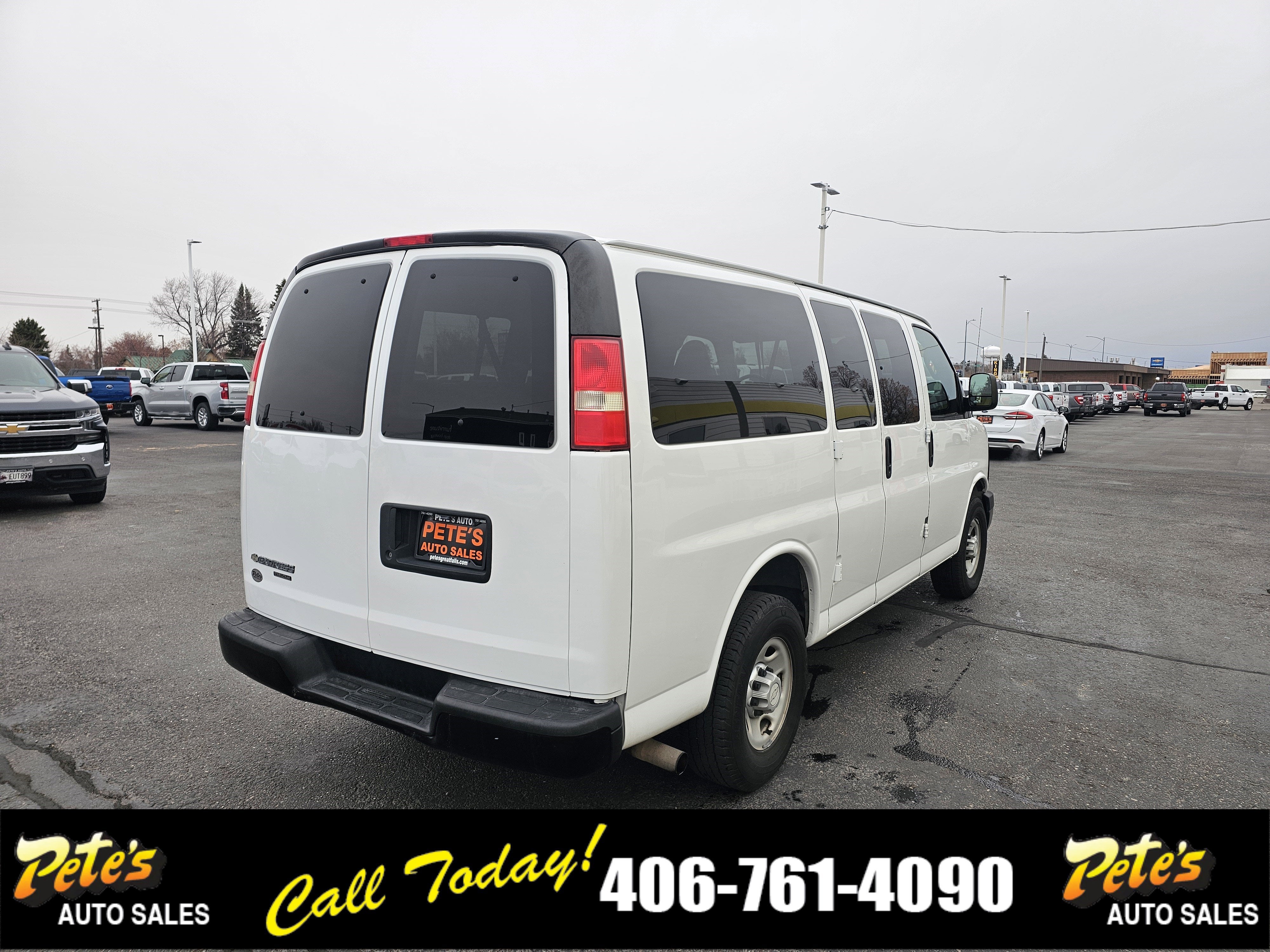 2016 Chevrolet Express Passenger LS