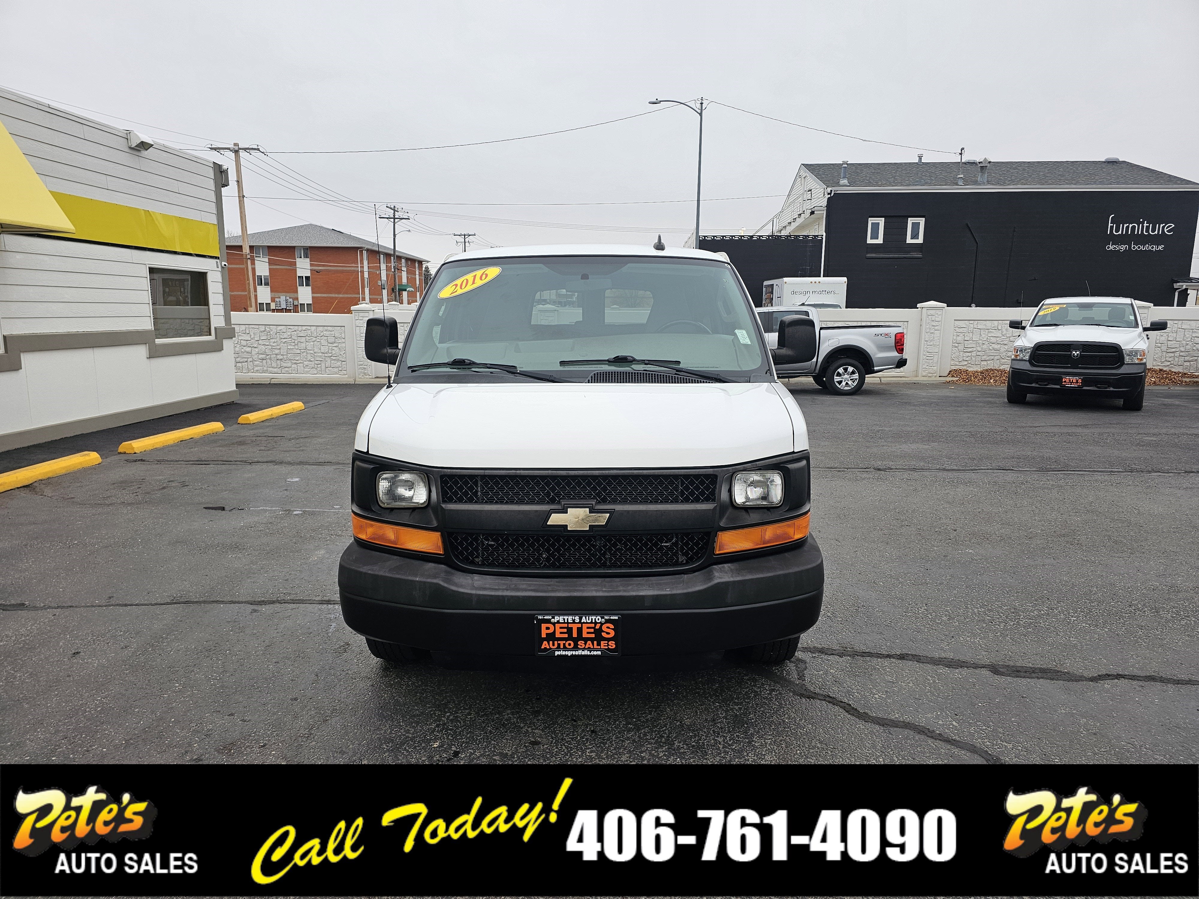 2016 Chevrolet Express Passenger LS