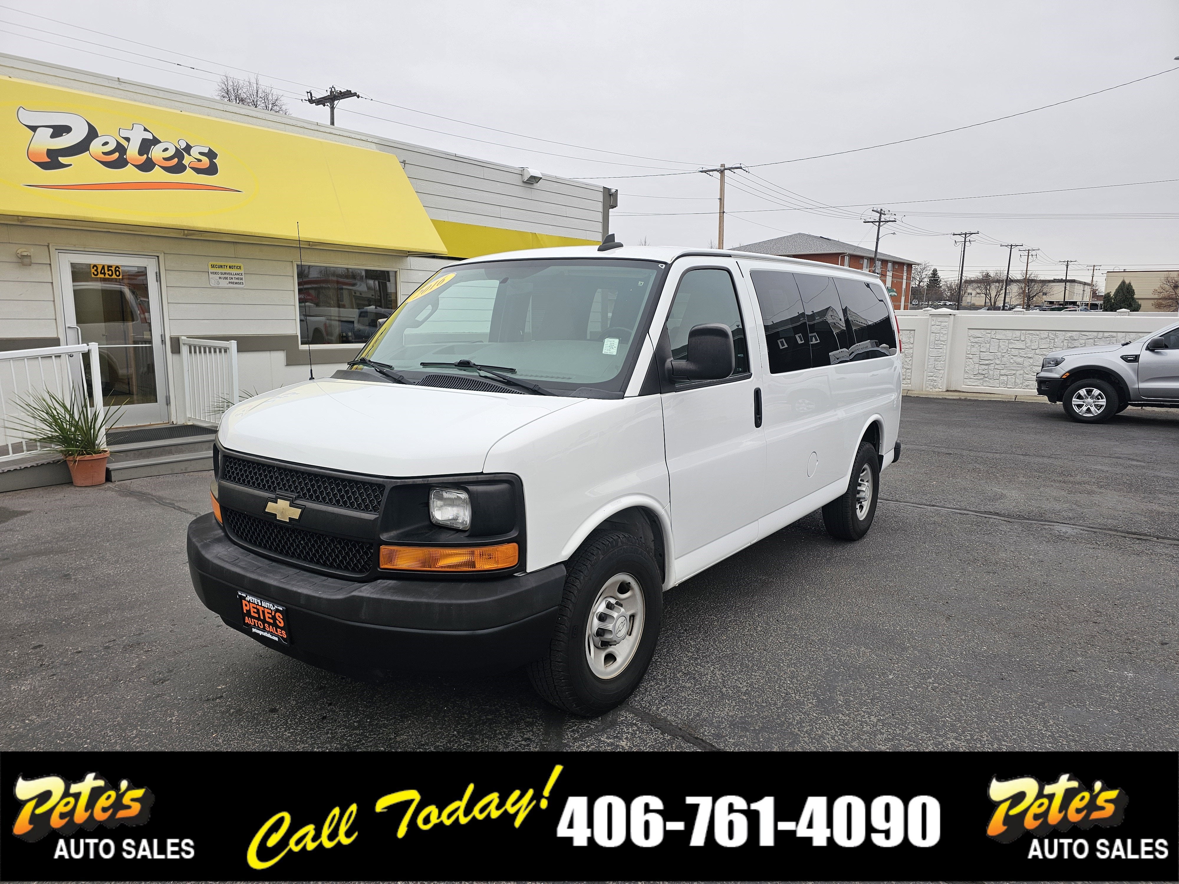 2016 Chevrolet Express Passenger LS