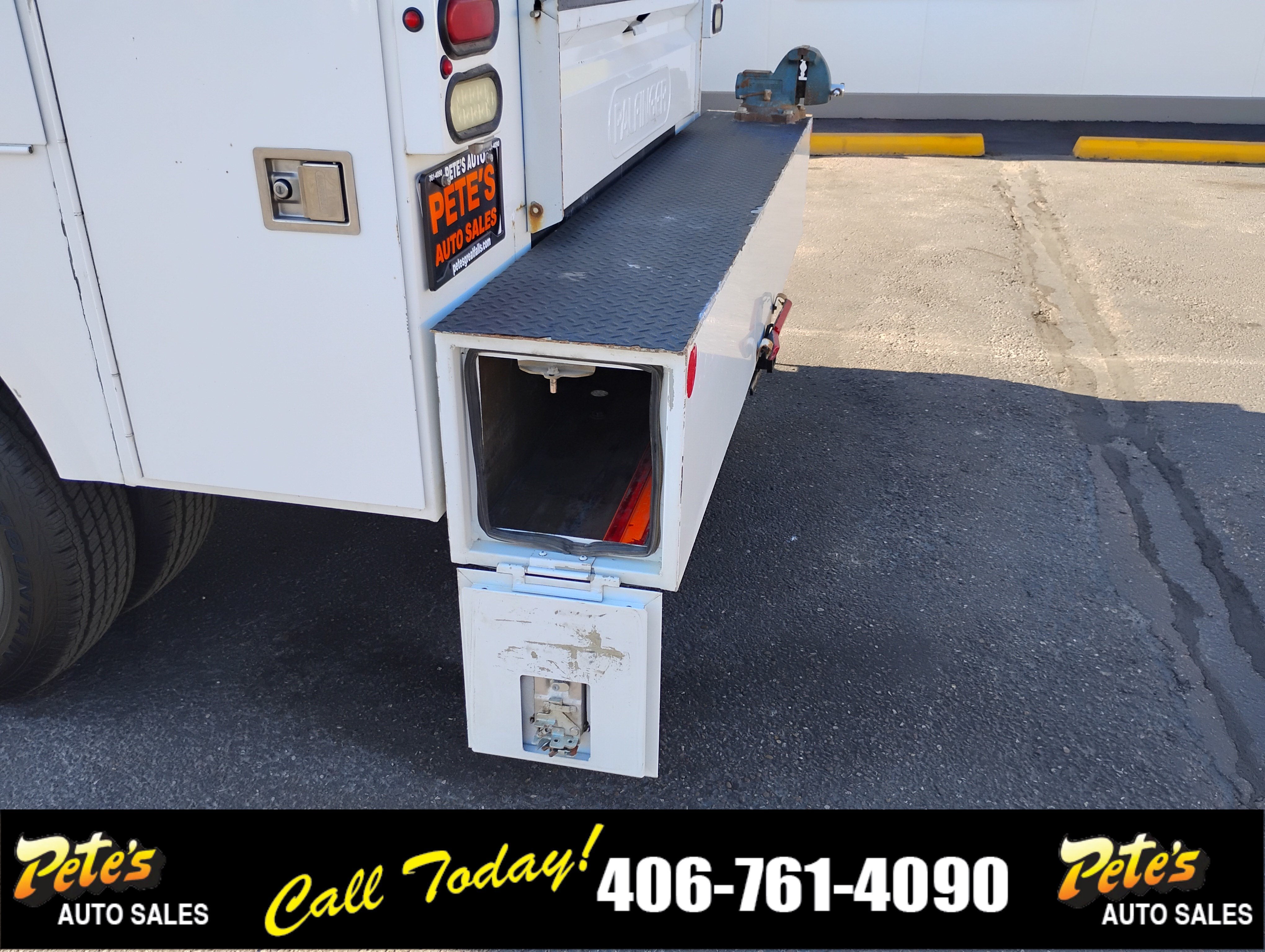 2017 Chevrolet Silverado 3500HD Utility Box