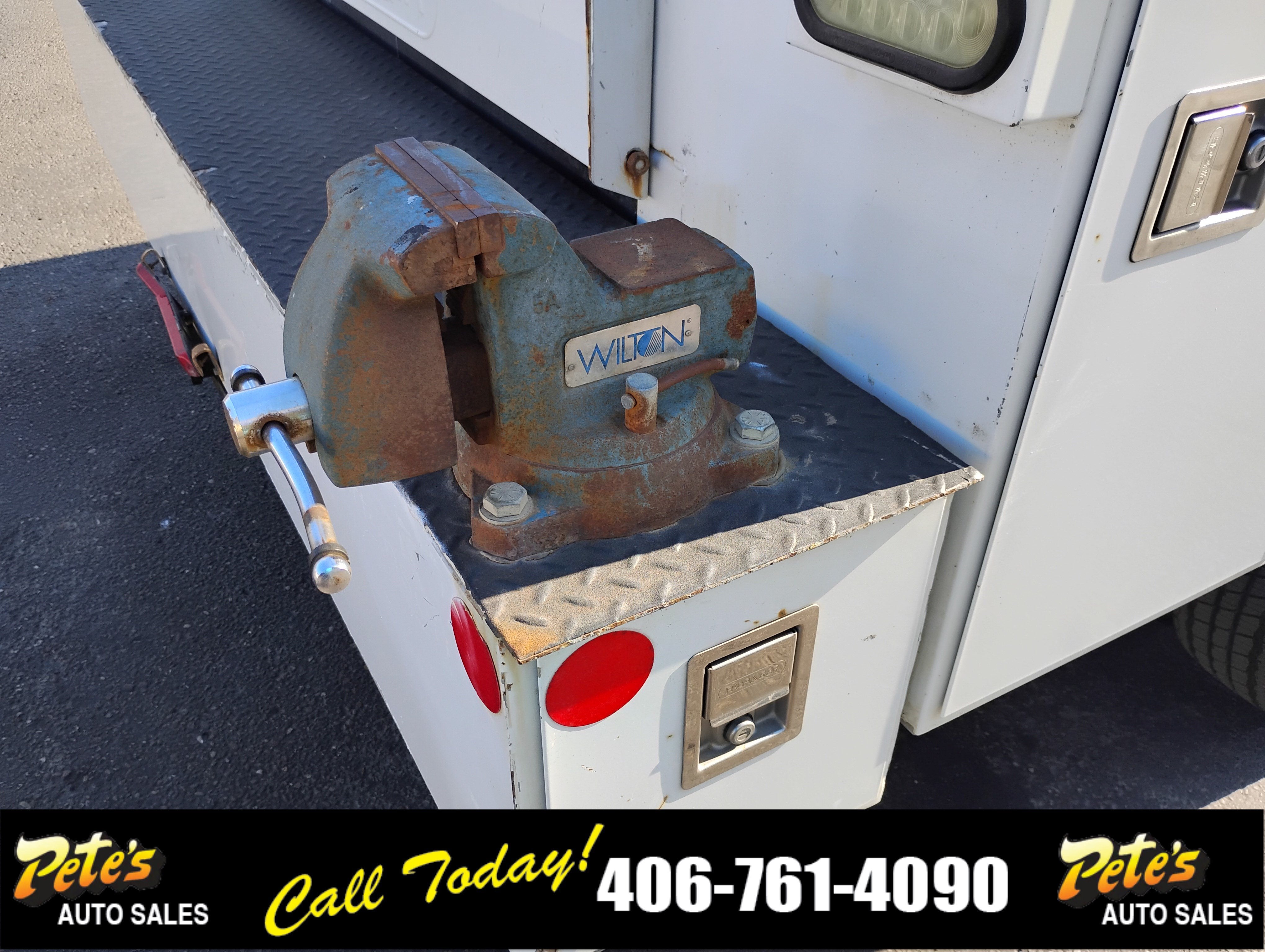 2017 Chevrolet Silverado 3500HD Utility Box