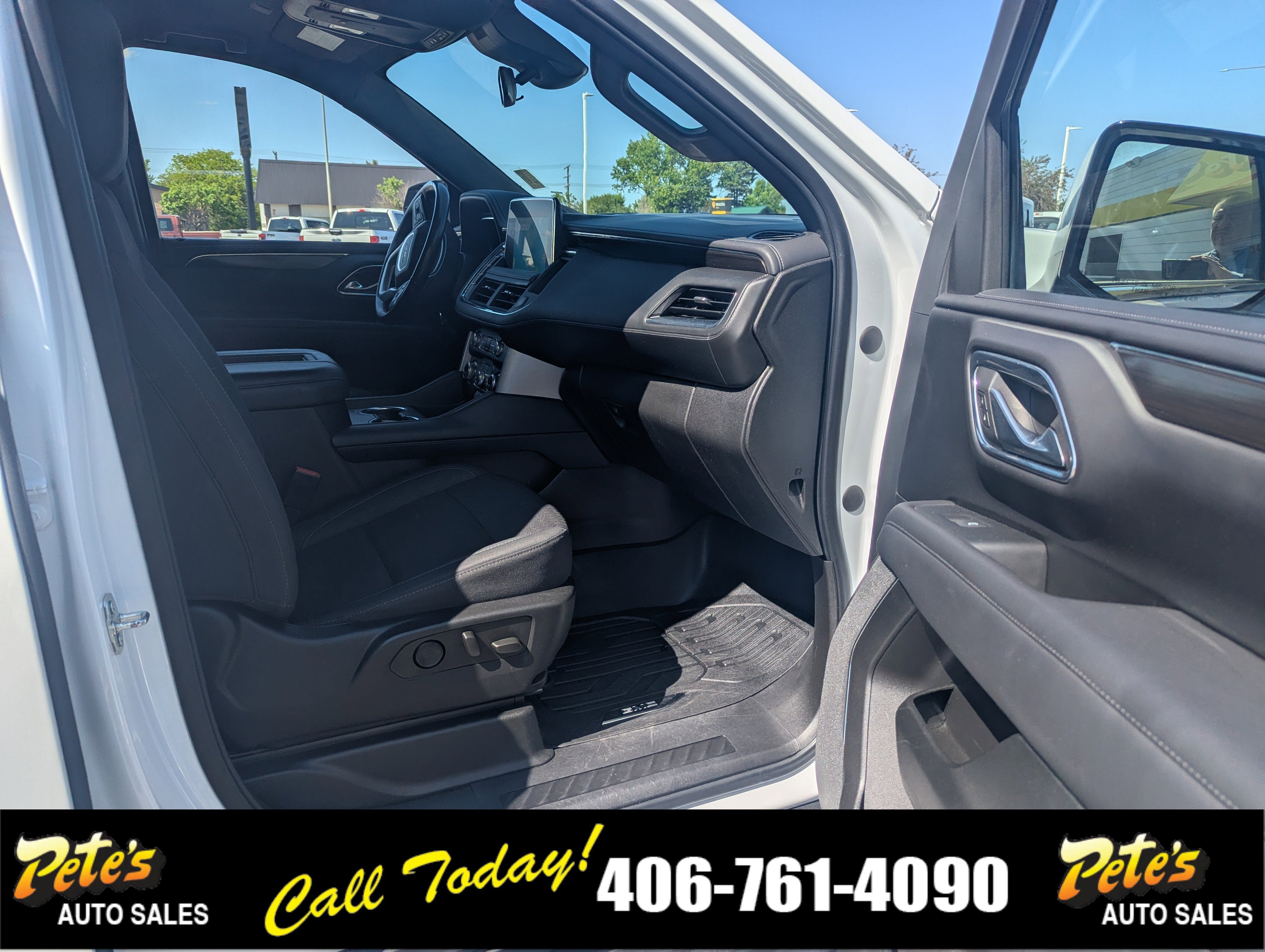 2023 GMC Yukon XL SLE