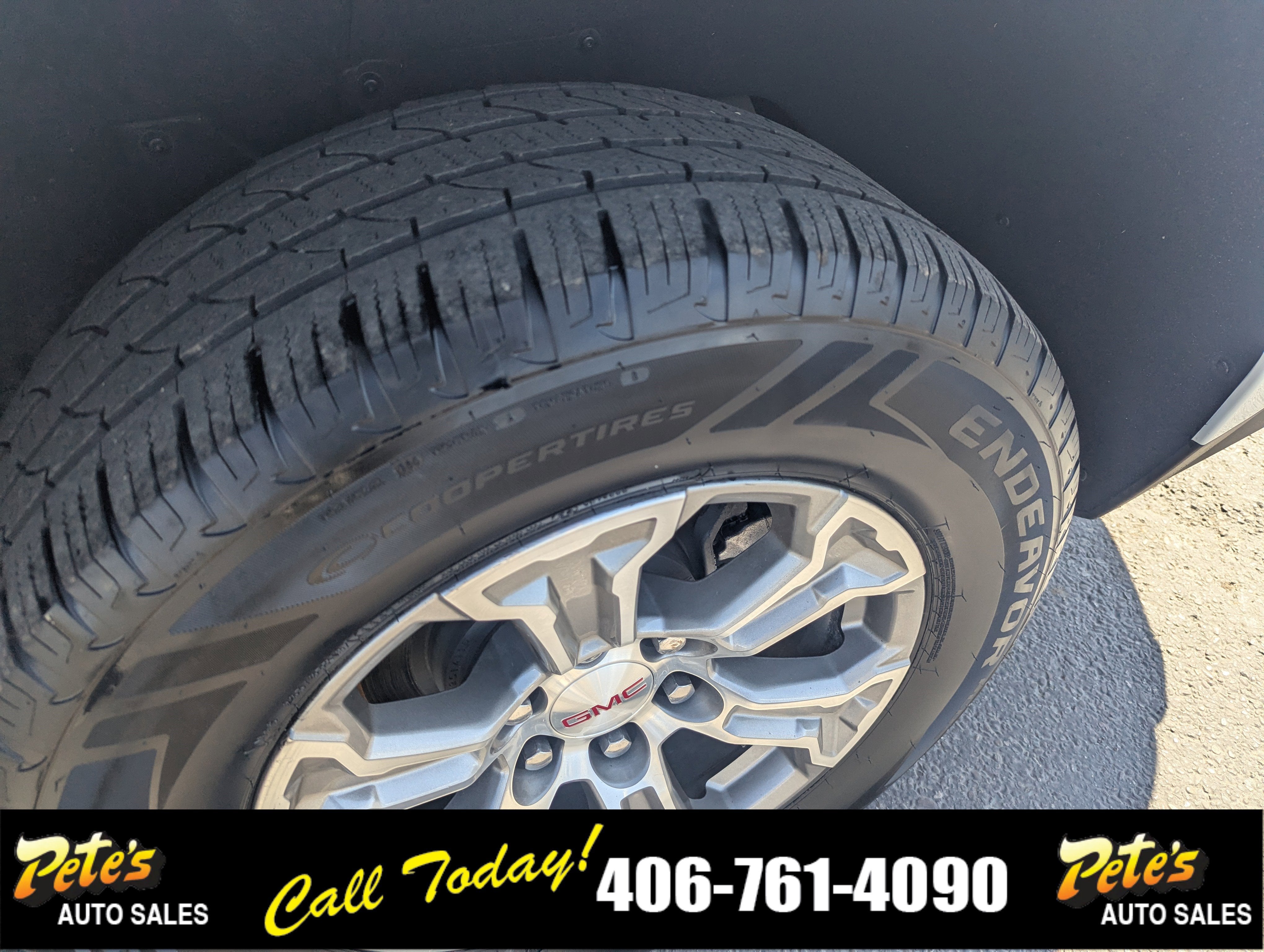 2023 GMC Yukon XL SLE