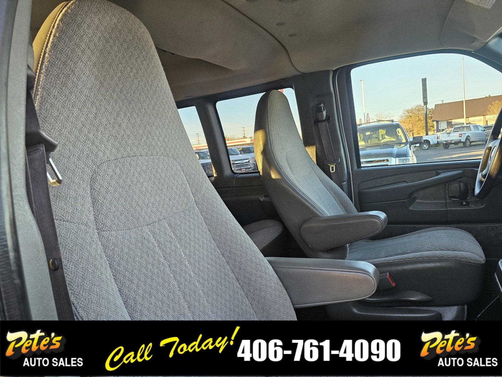 2014 Chevrolet Express Passenger LS
