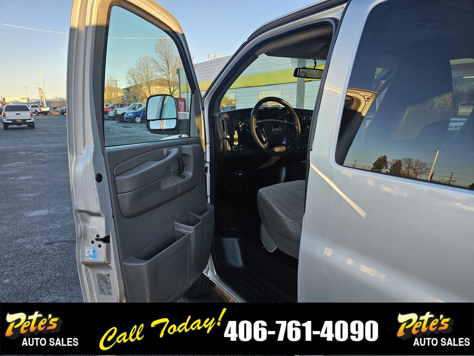 2014 Chevrolet Express Passenger LS