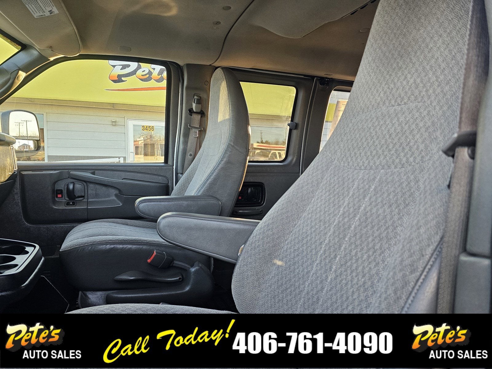 2014 Chevrolet Express Passenger LS