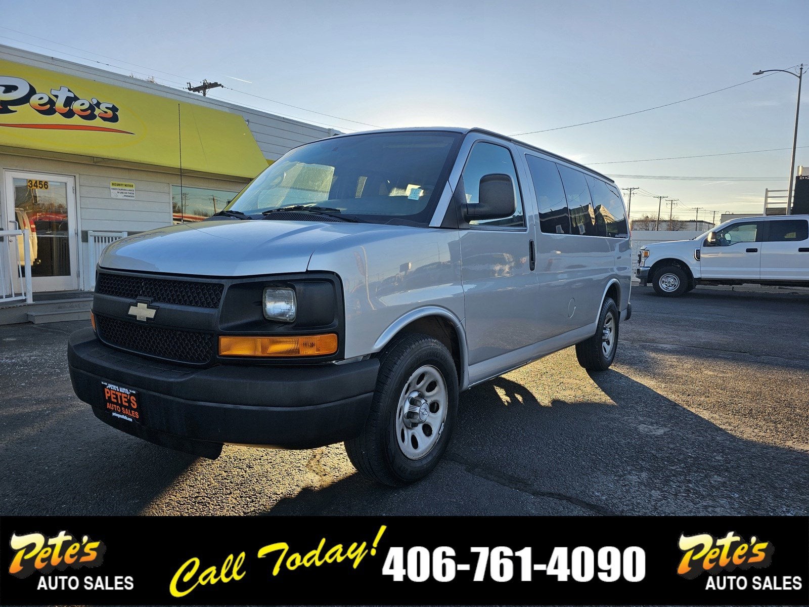 2014 Chevrolet Express Passenger LS