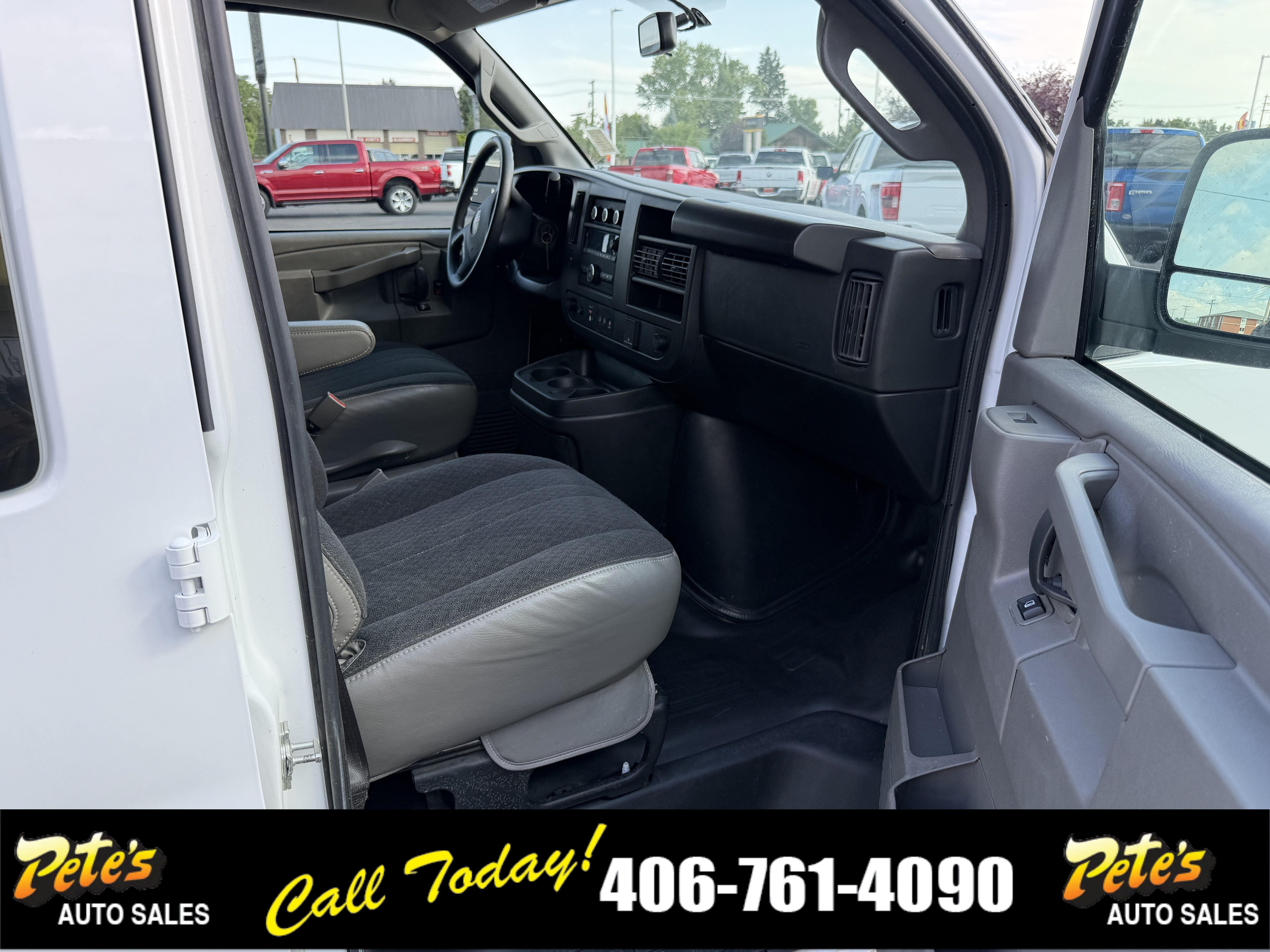 2024 GMC Savana Cargo Van RWD CARGO