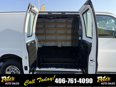 2021 GMC Savana Cargo Van
