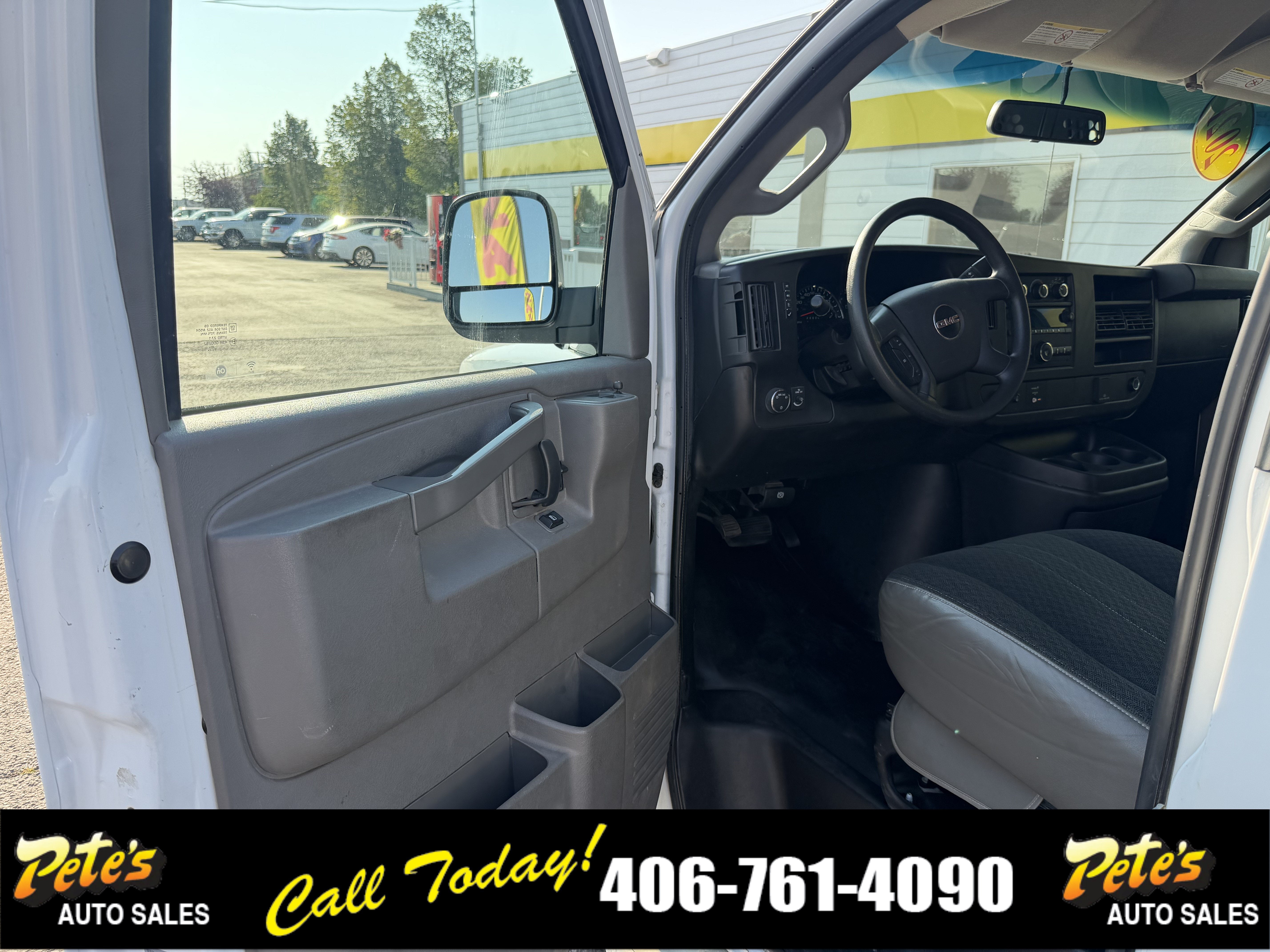 2021 GMC Savana Cargo Van