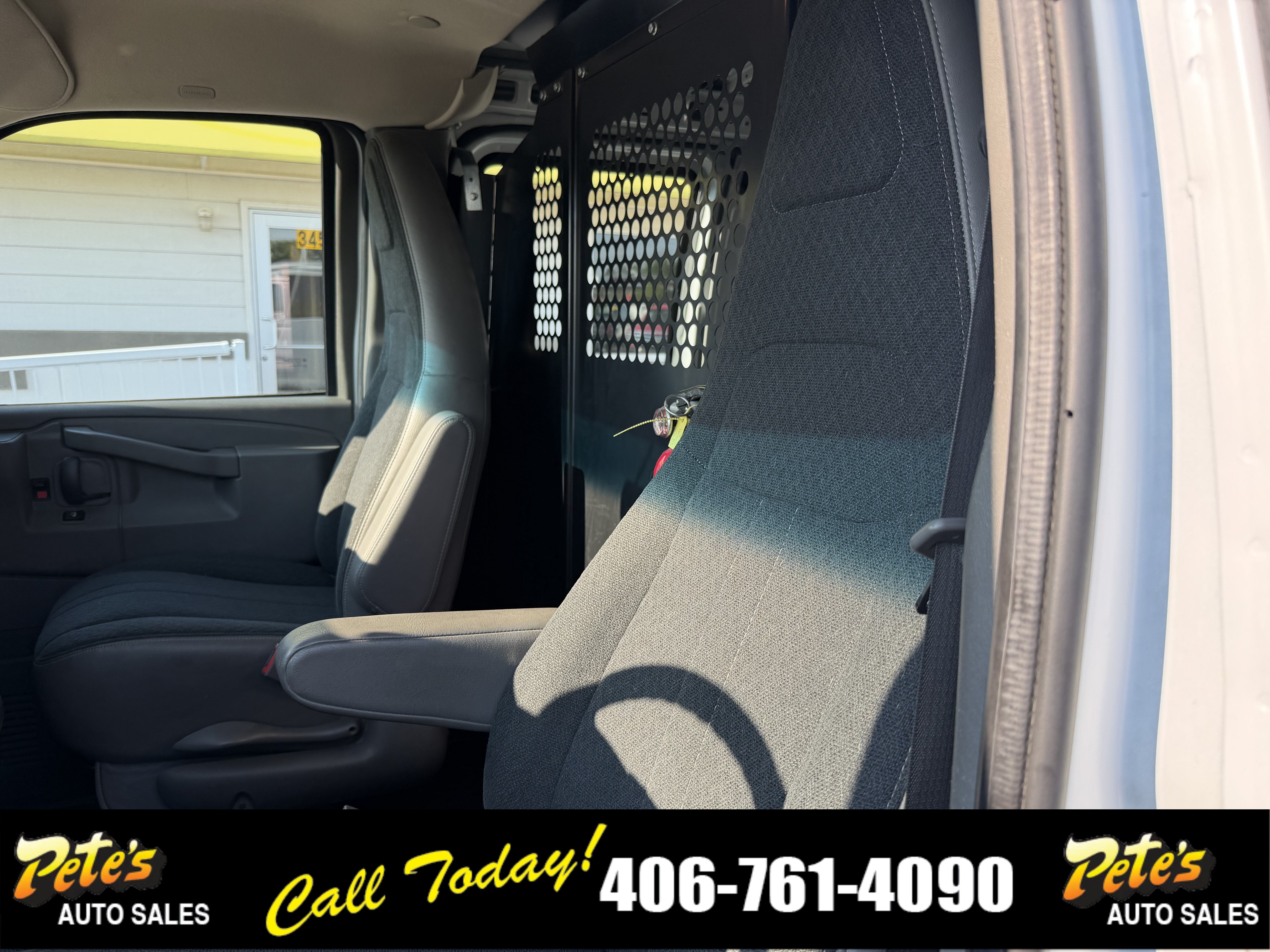 2021 GMC Savana Cargo Van