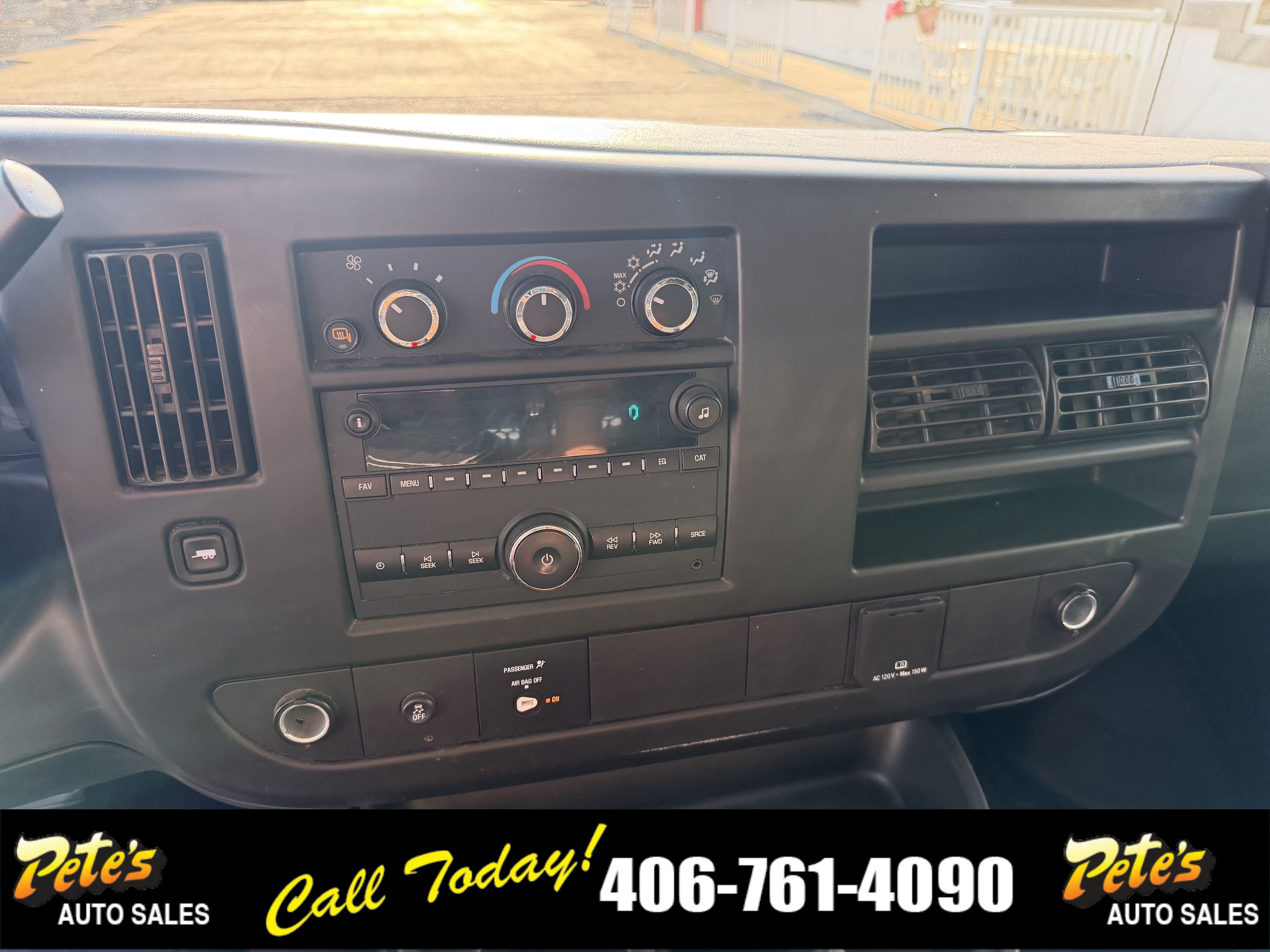 2021 GMC Savana Cargo Van