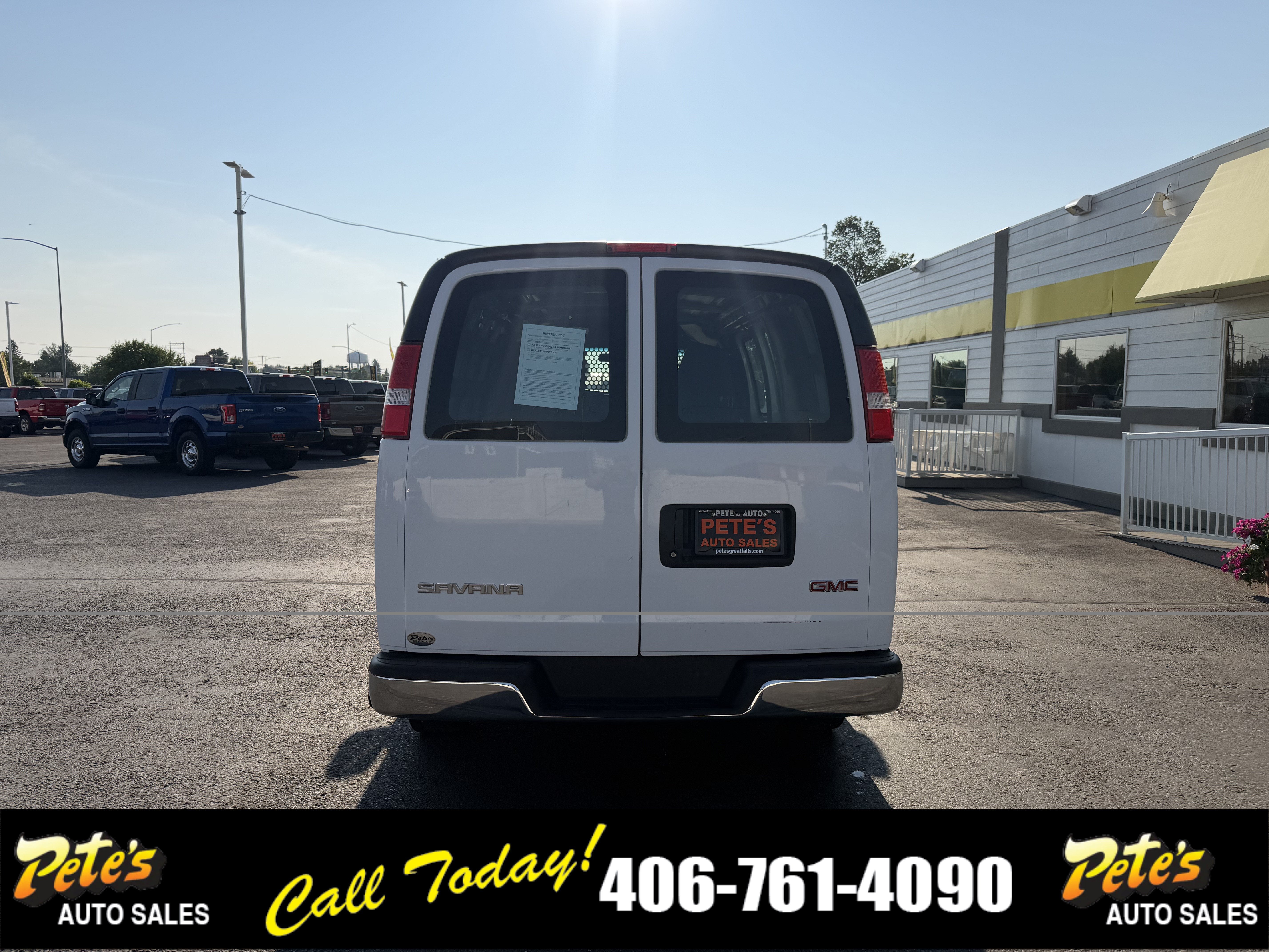 2021 GMC Savana Cargo Van