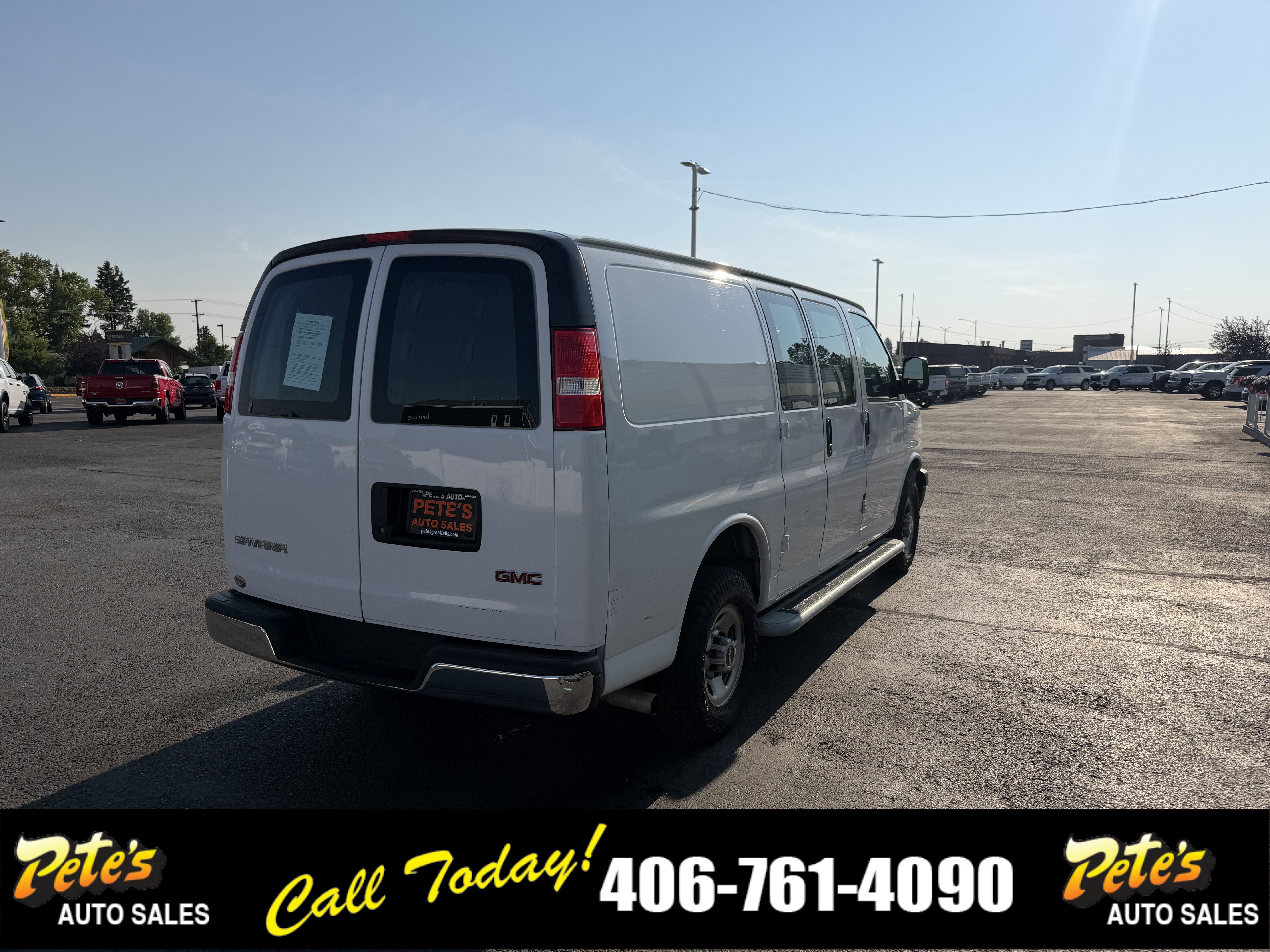 2021 GMC Savana Cargo Van