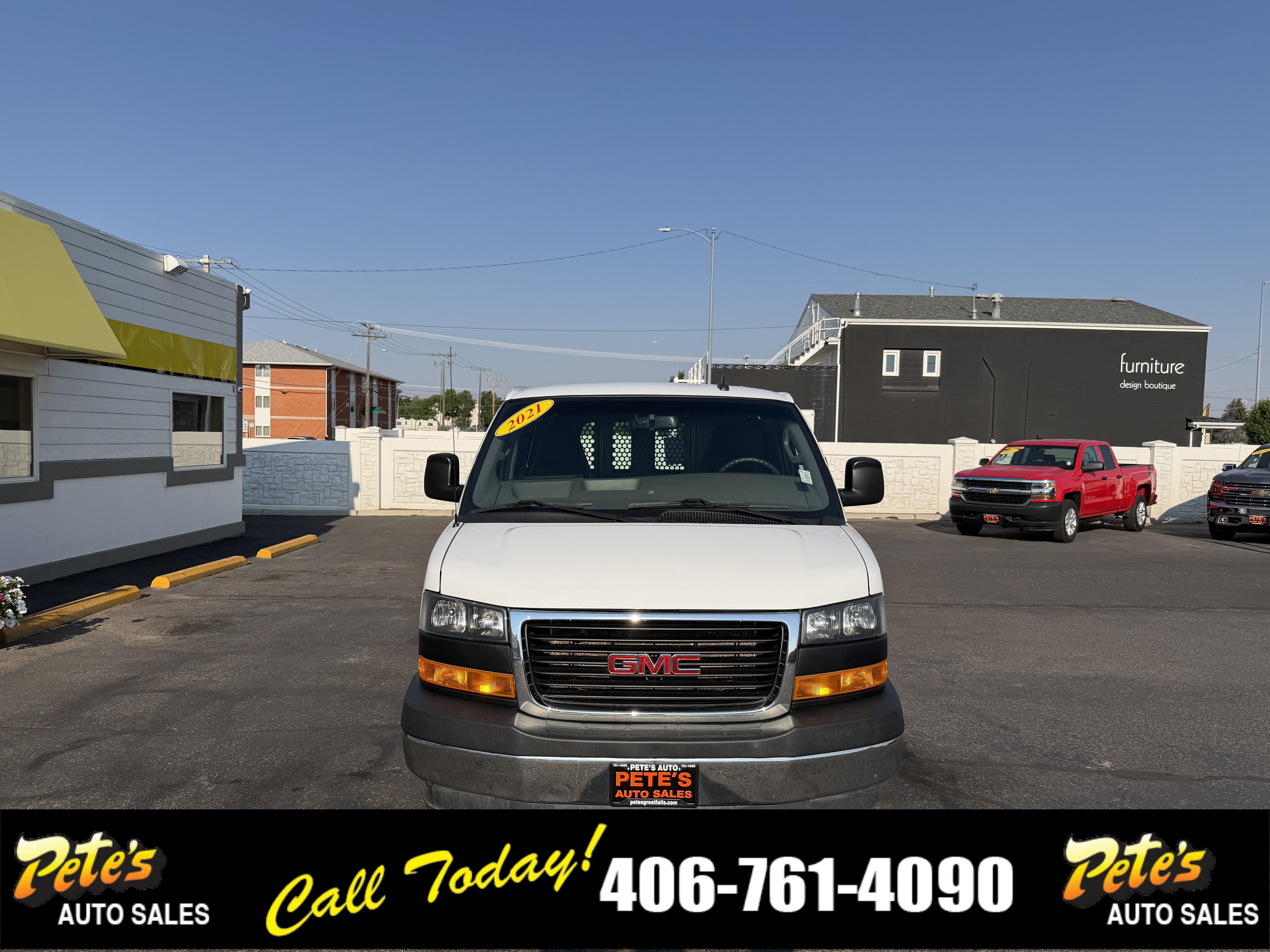 2021 GMC Savana Cargo Van