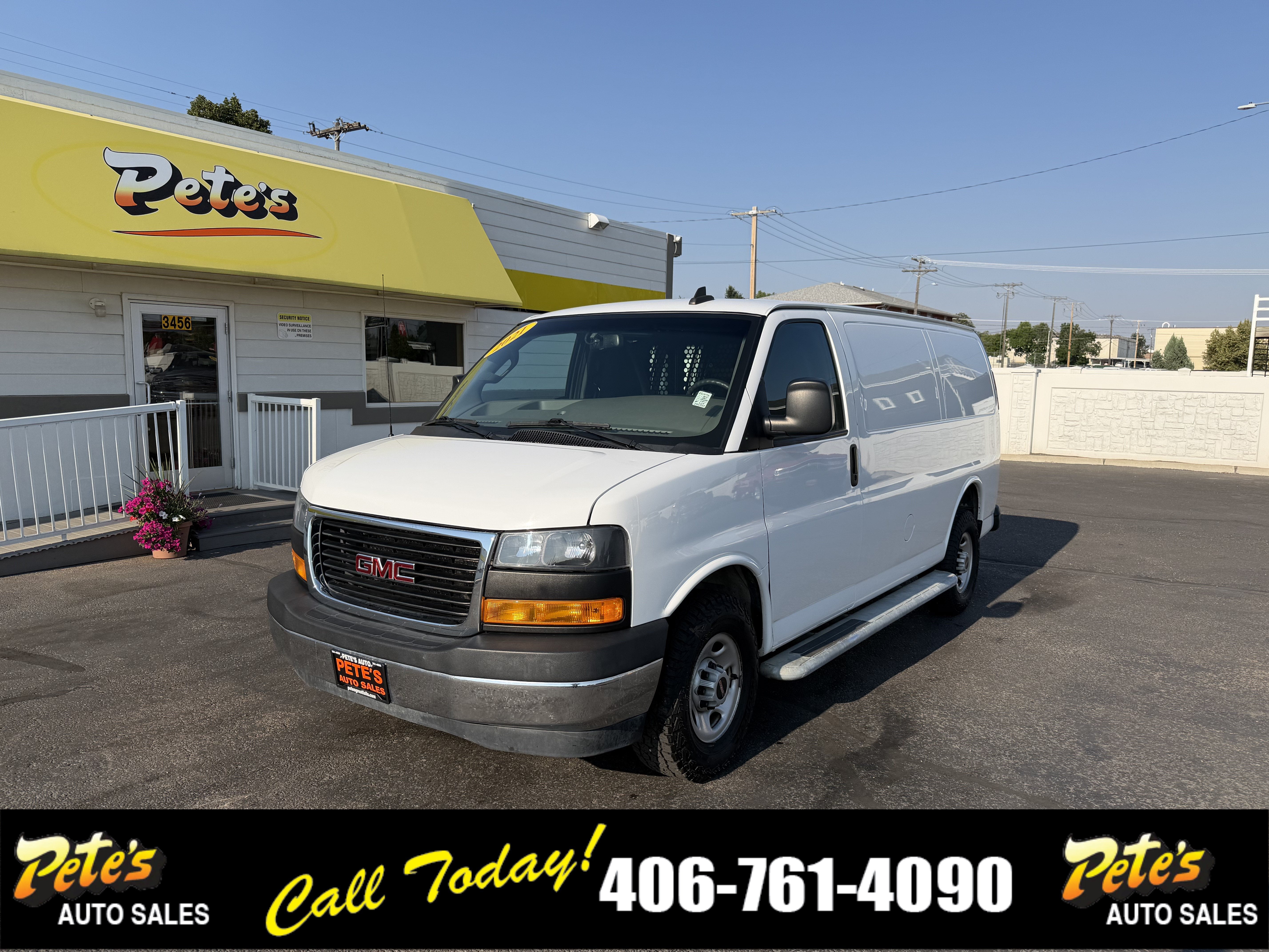 2021 GMC Savana Cargo Van