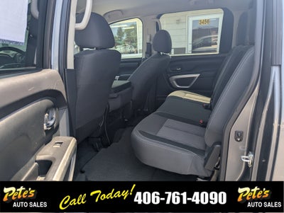 2022 Nissan Titan SV