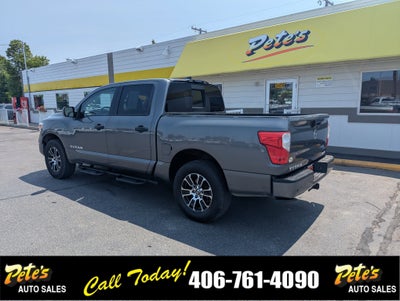 2022 Nissan Titan SV