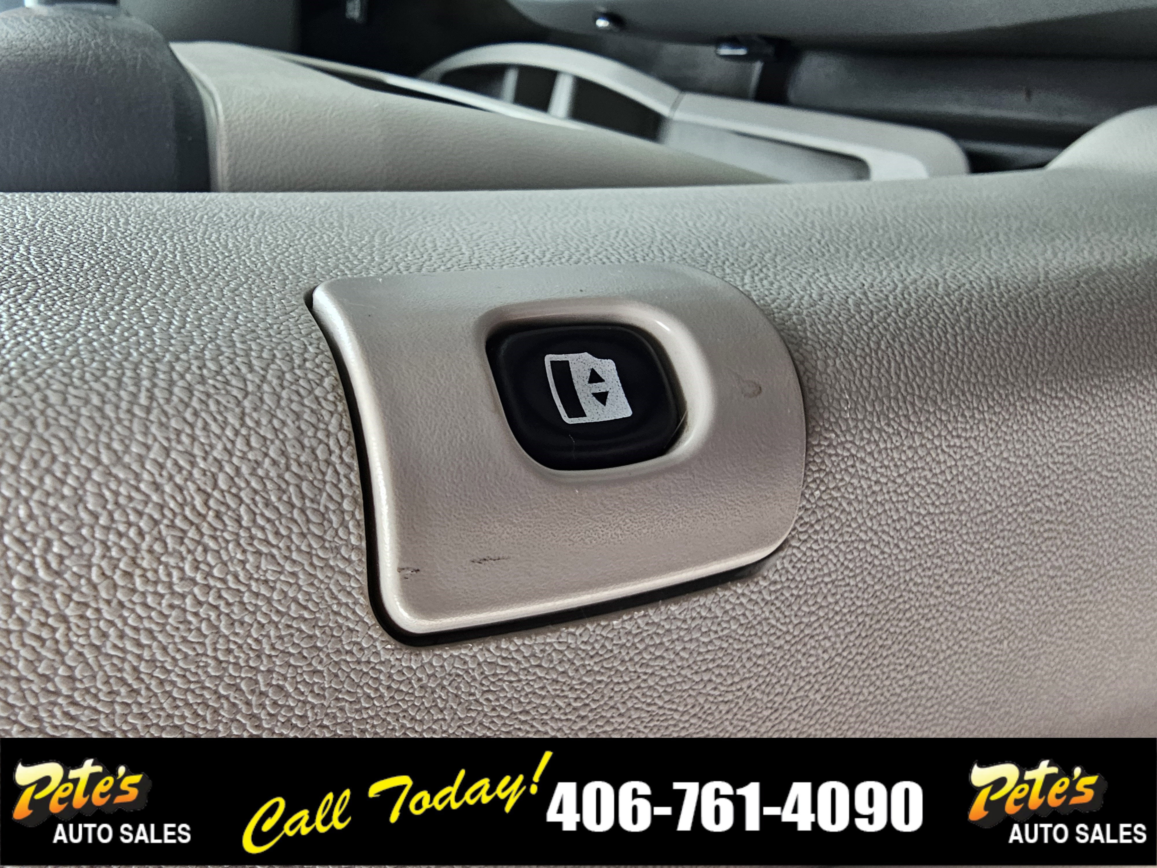 2009 Chrysler Town & Country Touring