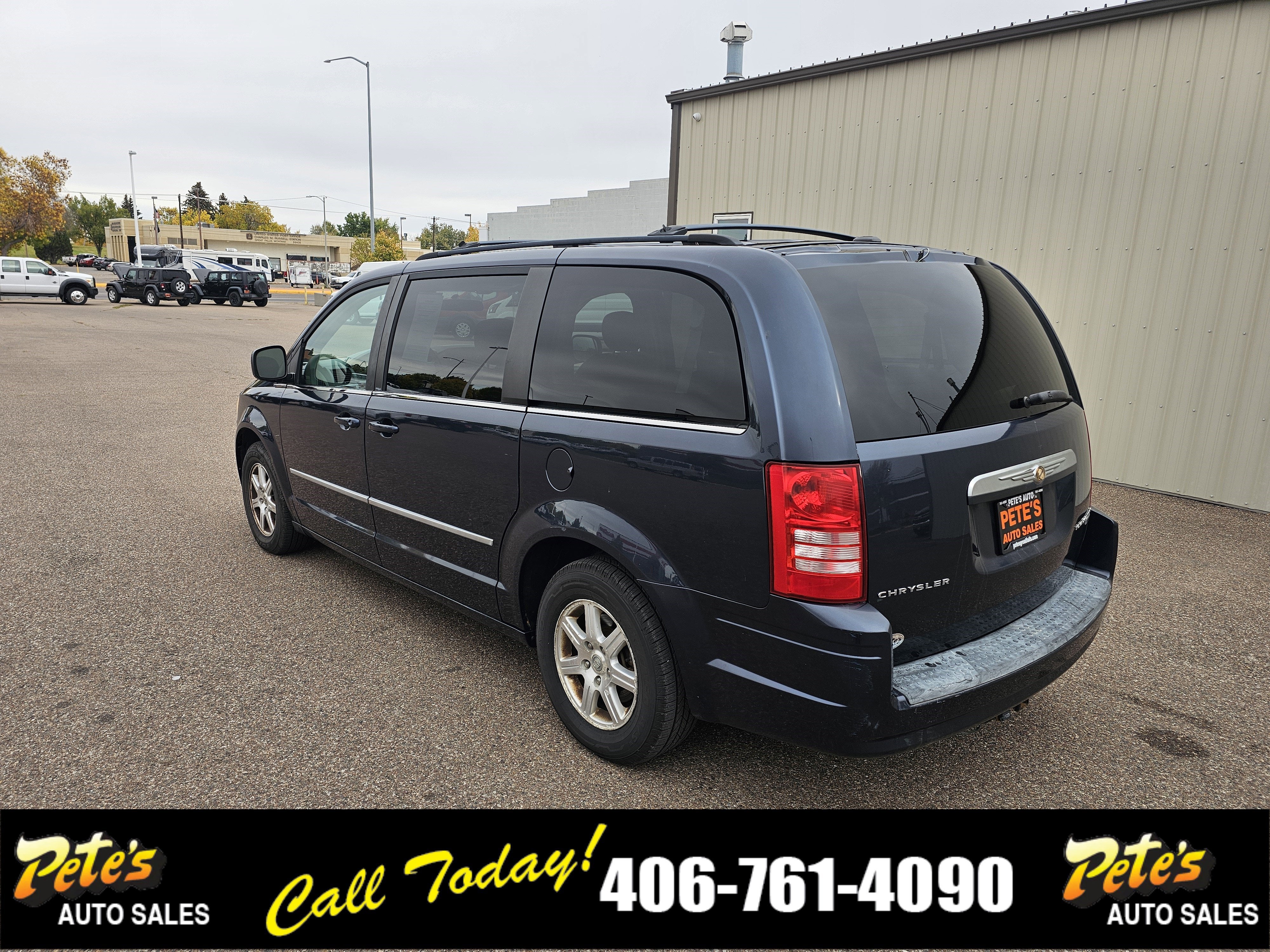 2009 Chrysler Town & Country Touring