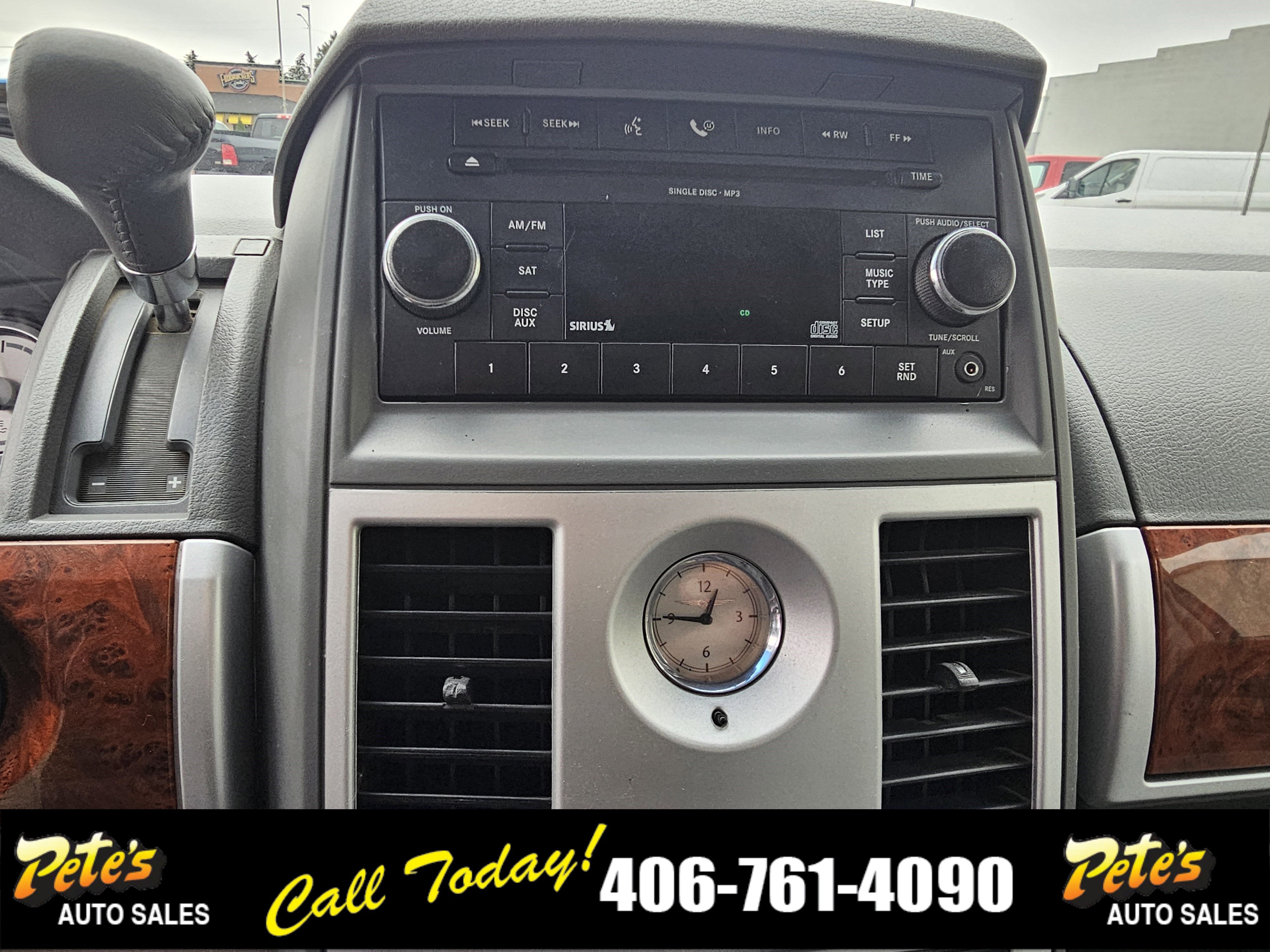 2009 Chrysler Town & Country Touring