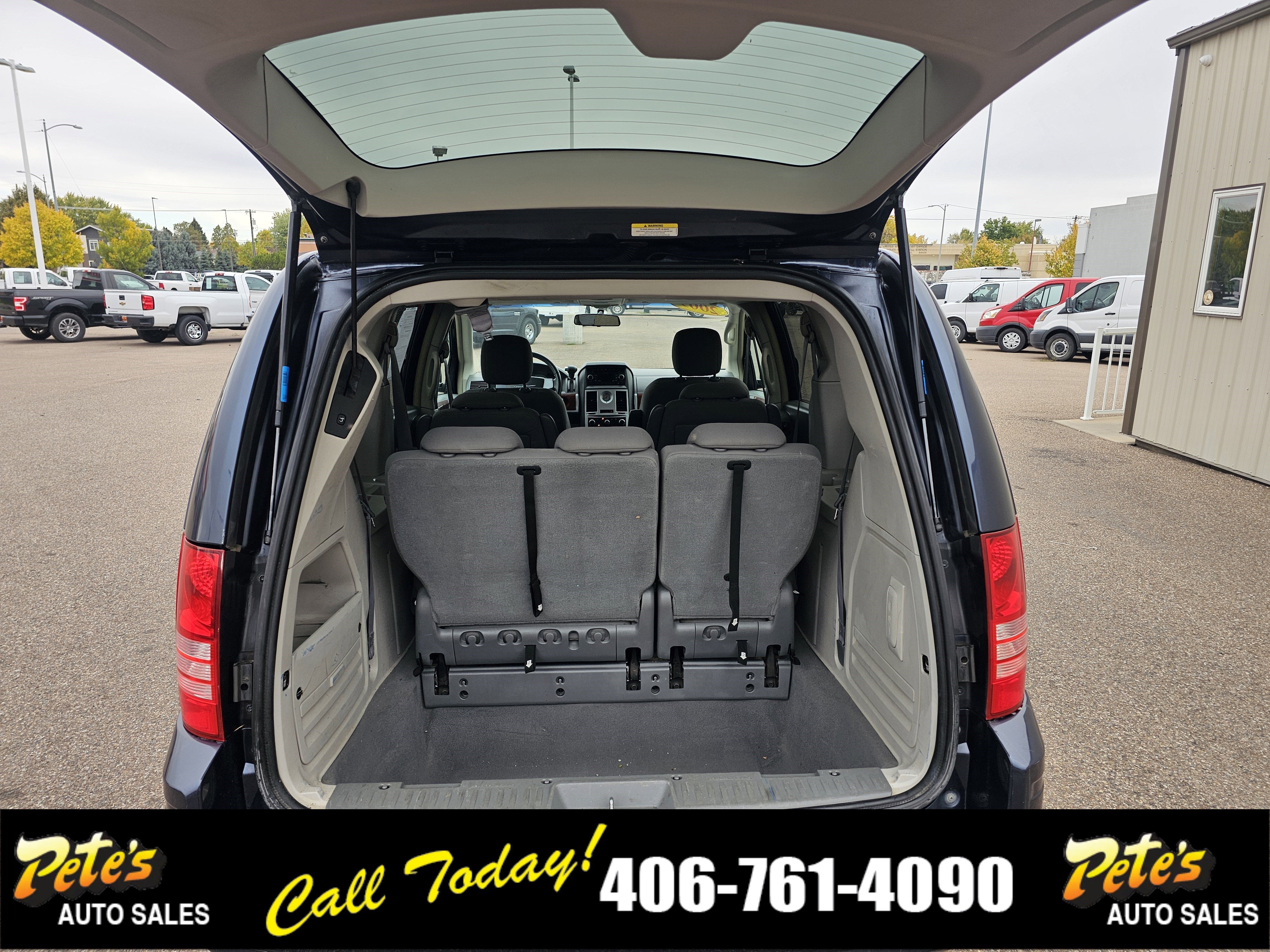 2009 Chrysler Town & Country Touring