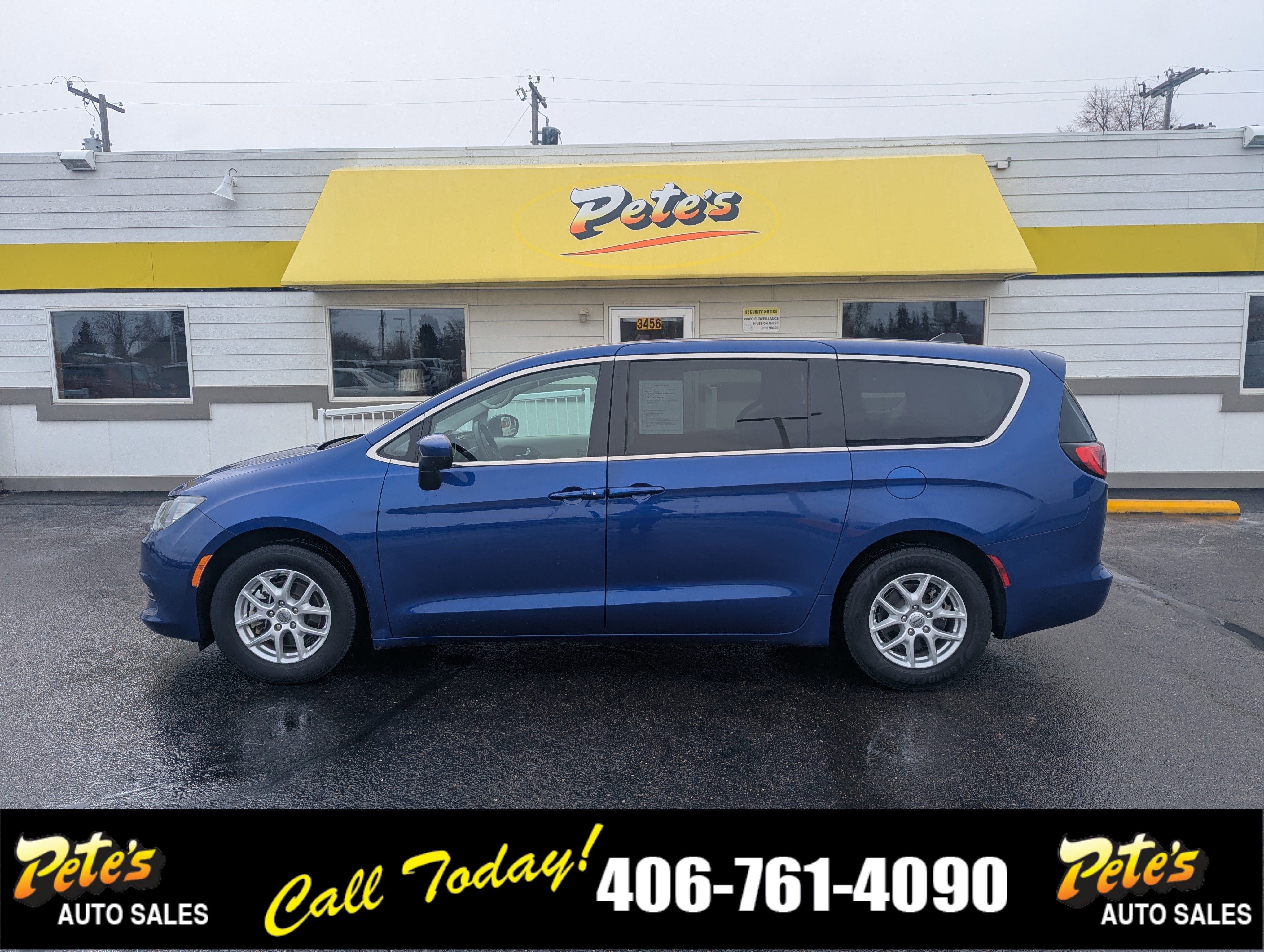 2021 Chrysler Voyager LX