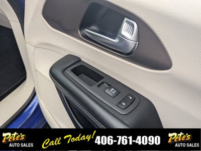 2021 Chrysler Voyager LX