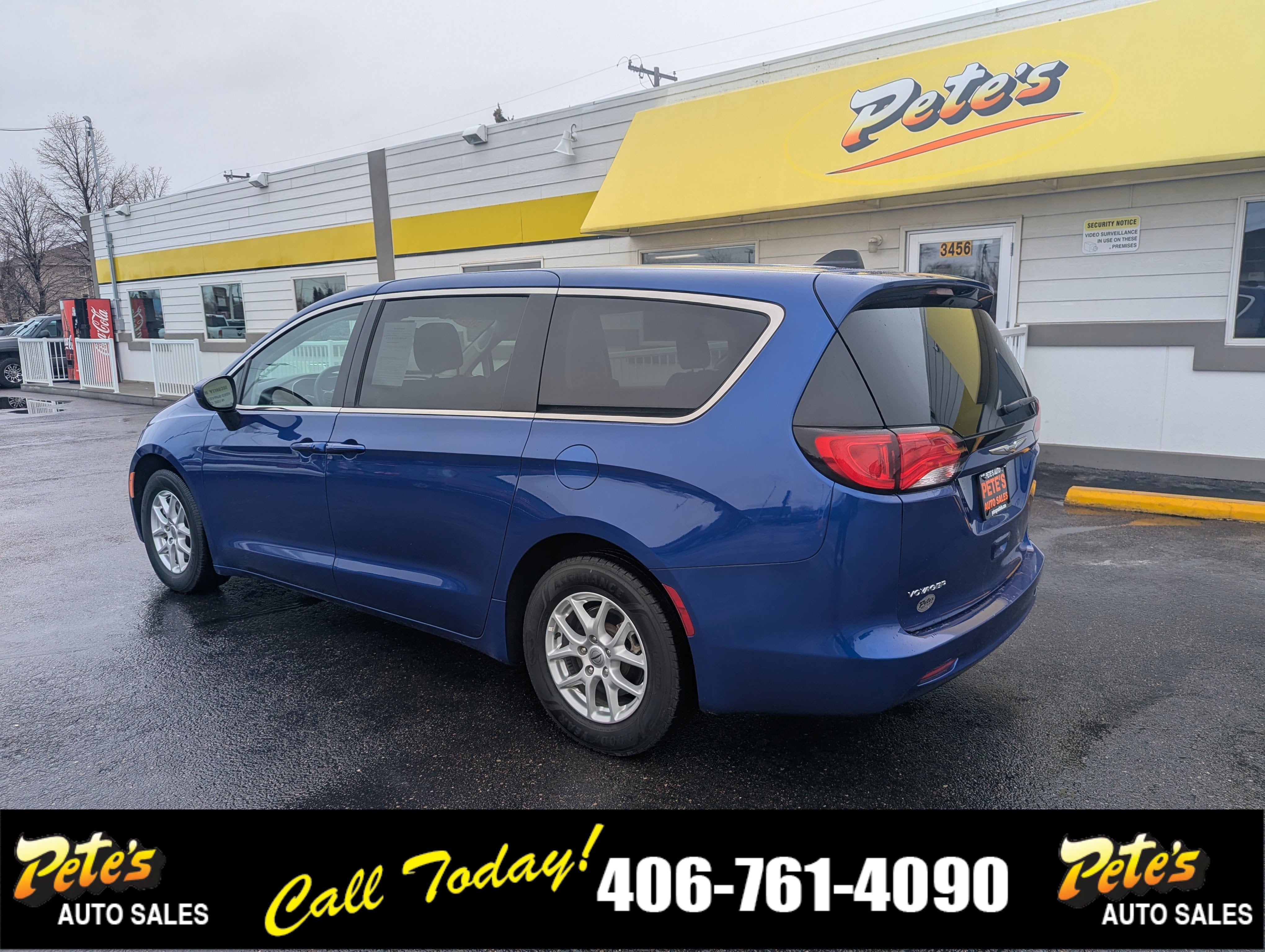 2021 Chrysler Voyager LX